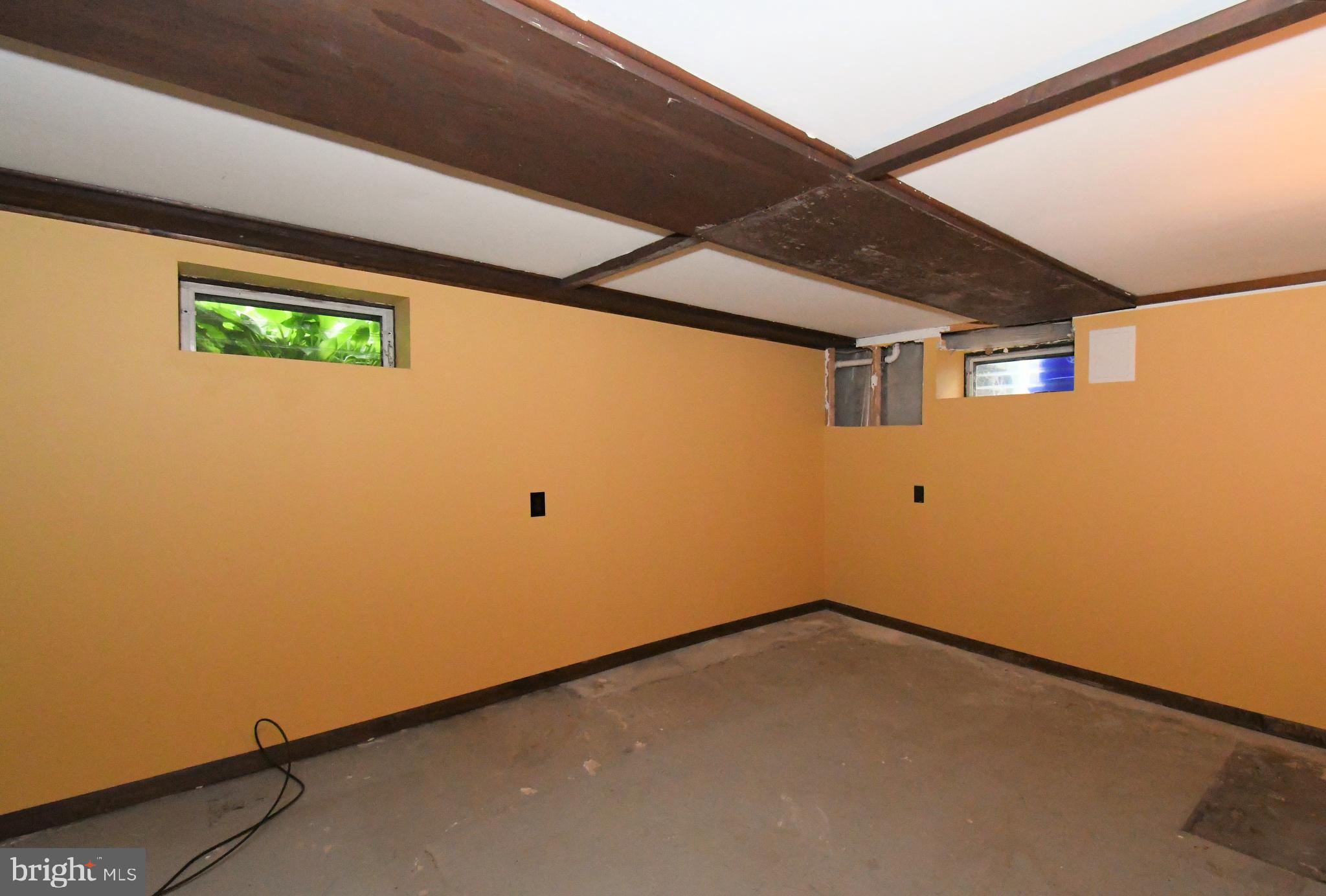 FEASTERVILLE HGTS - Residential