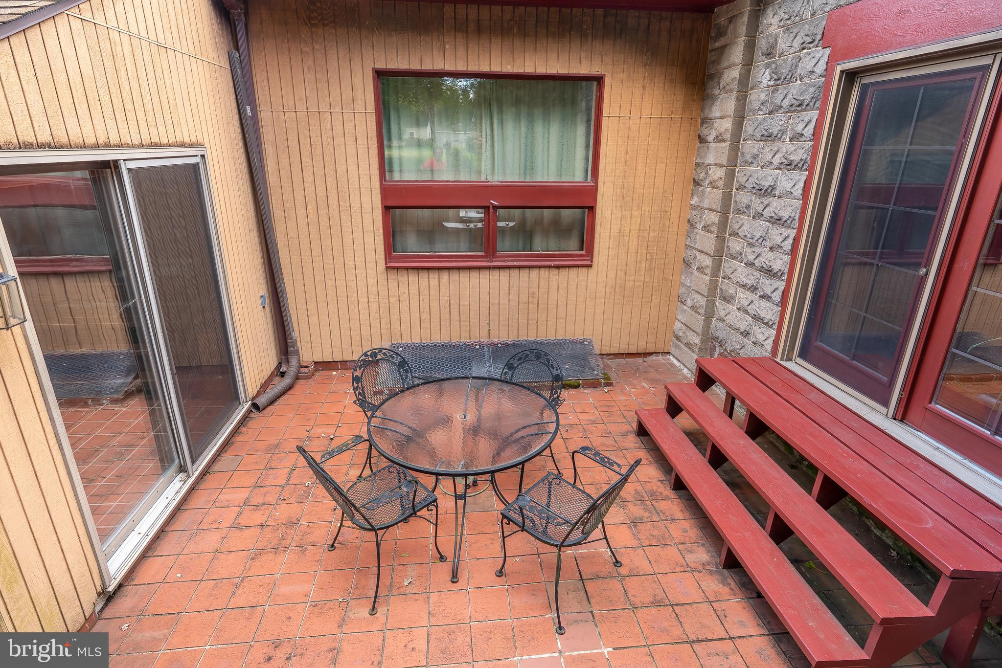 LISBURN - Residential
