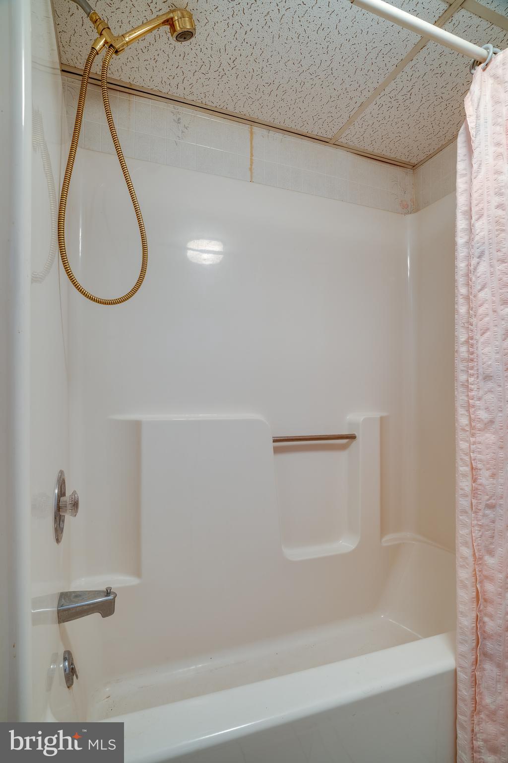 LISBURN - Residential