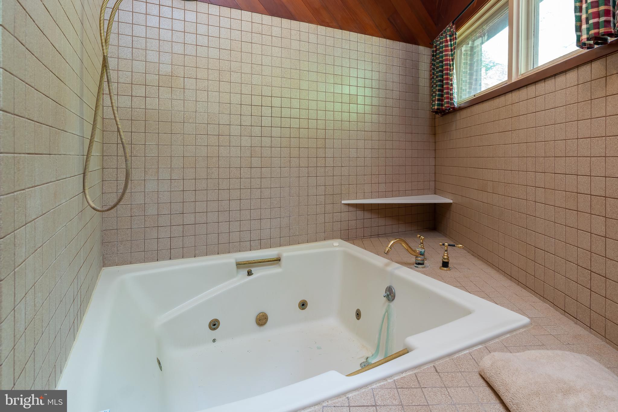 LISBURN - Residential