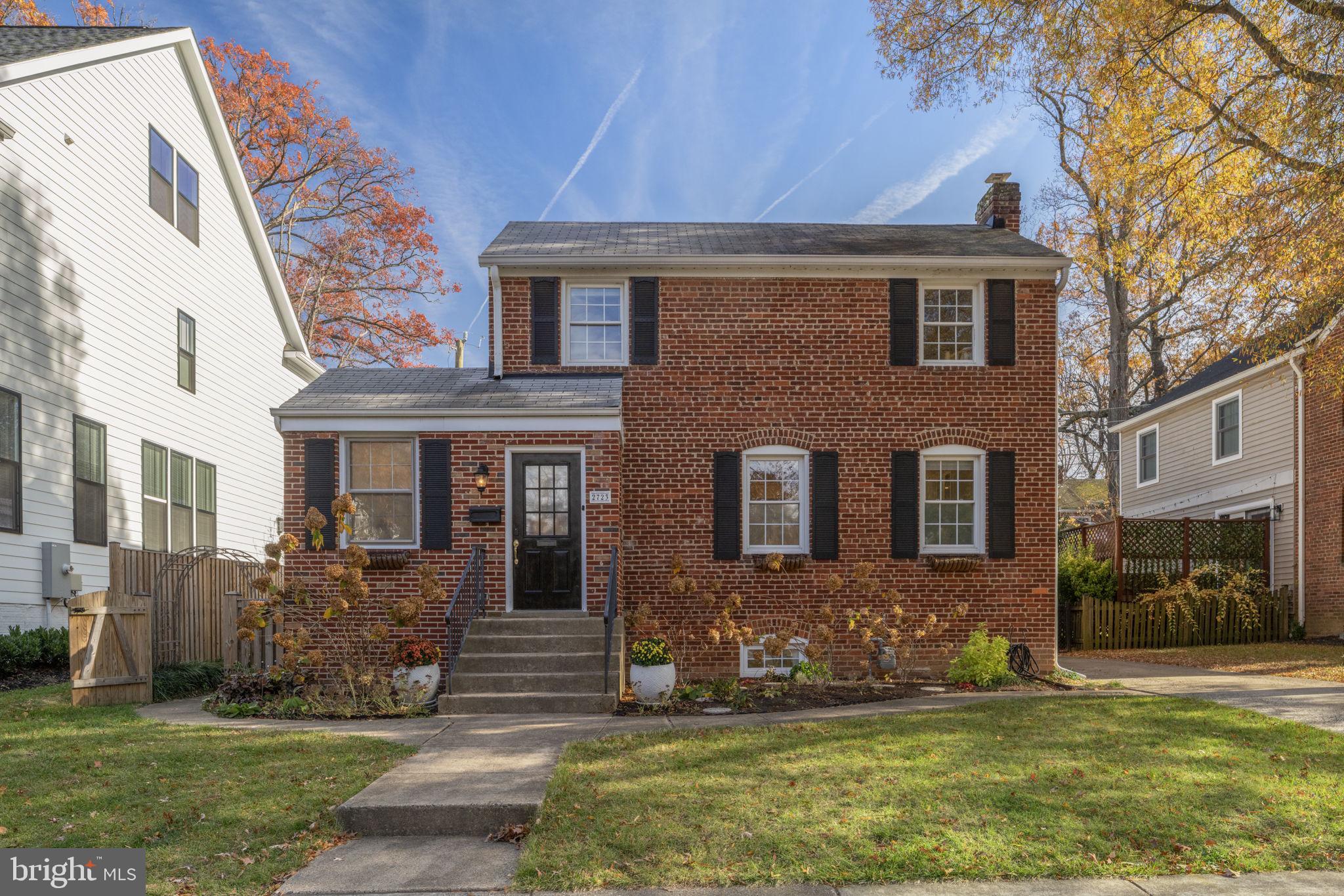 2723 N GEORGE MASON DRIVE N