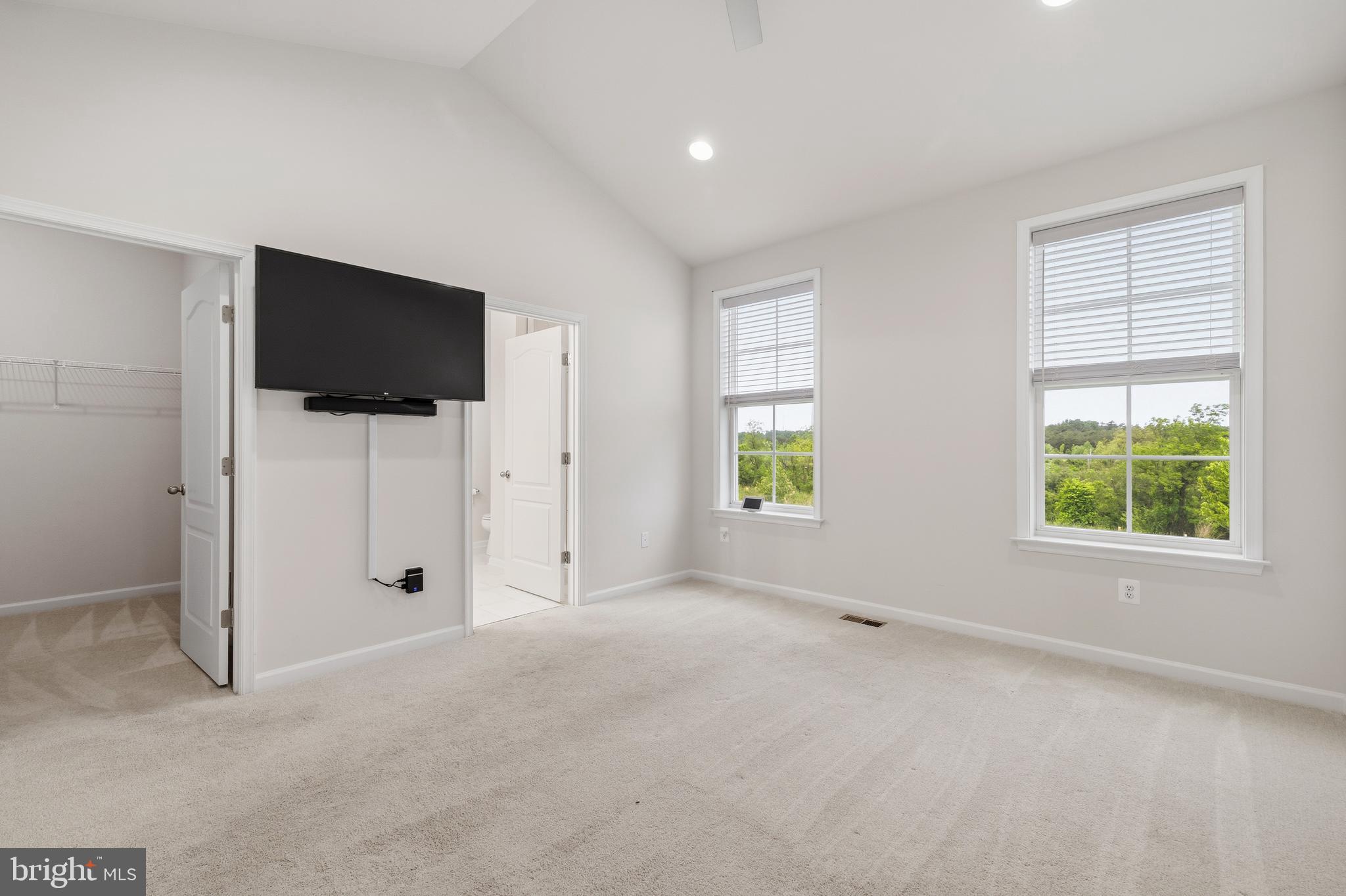 LAUREL OVERLOOK - Residential