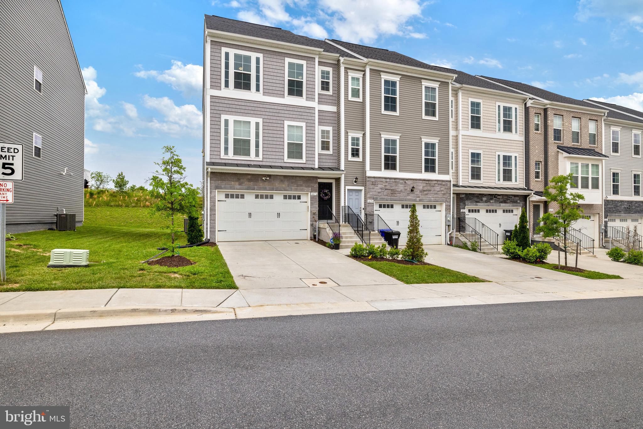 LAUREL OVERLOOK - Residential