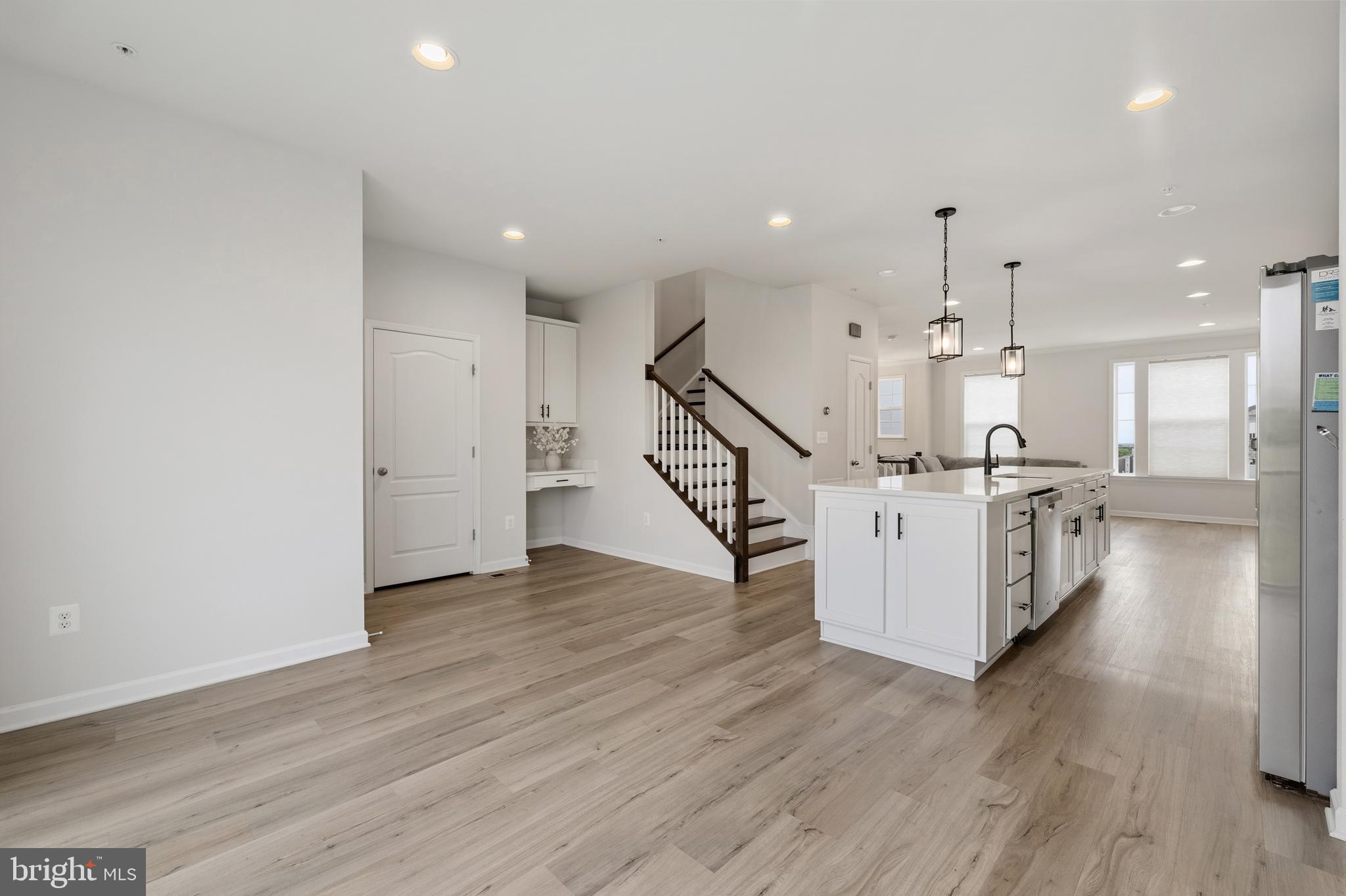 LAUREL OVERLOOK - Residential
