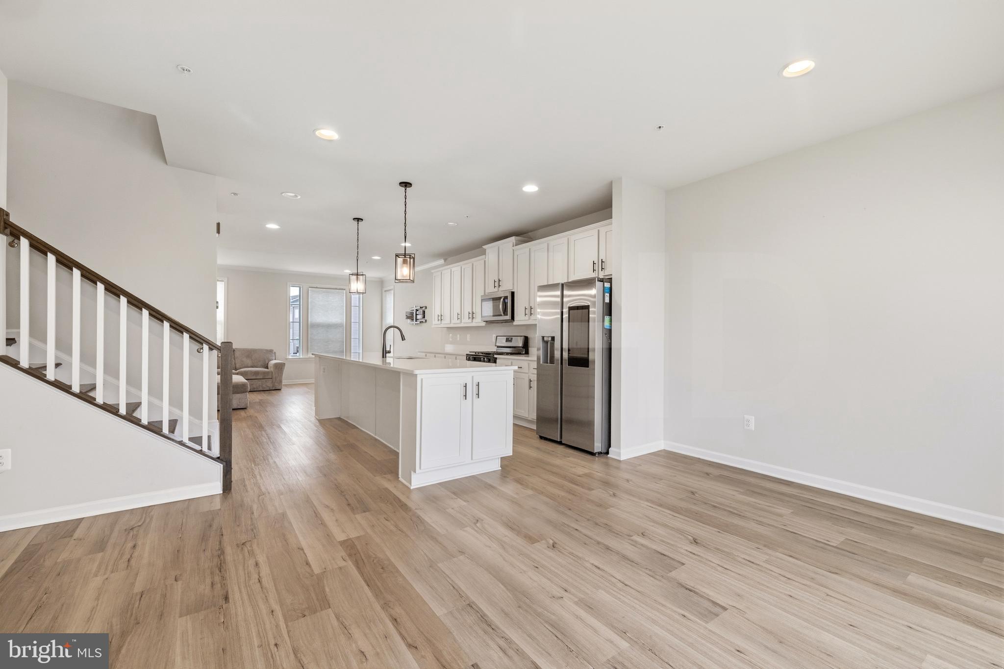 LAUREL OVERLOOK - Residential