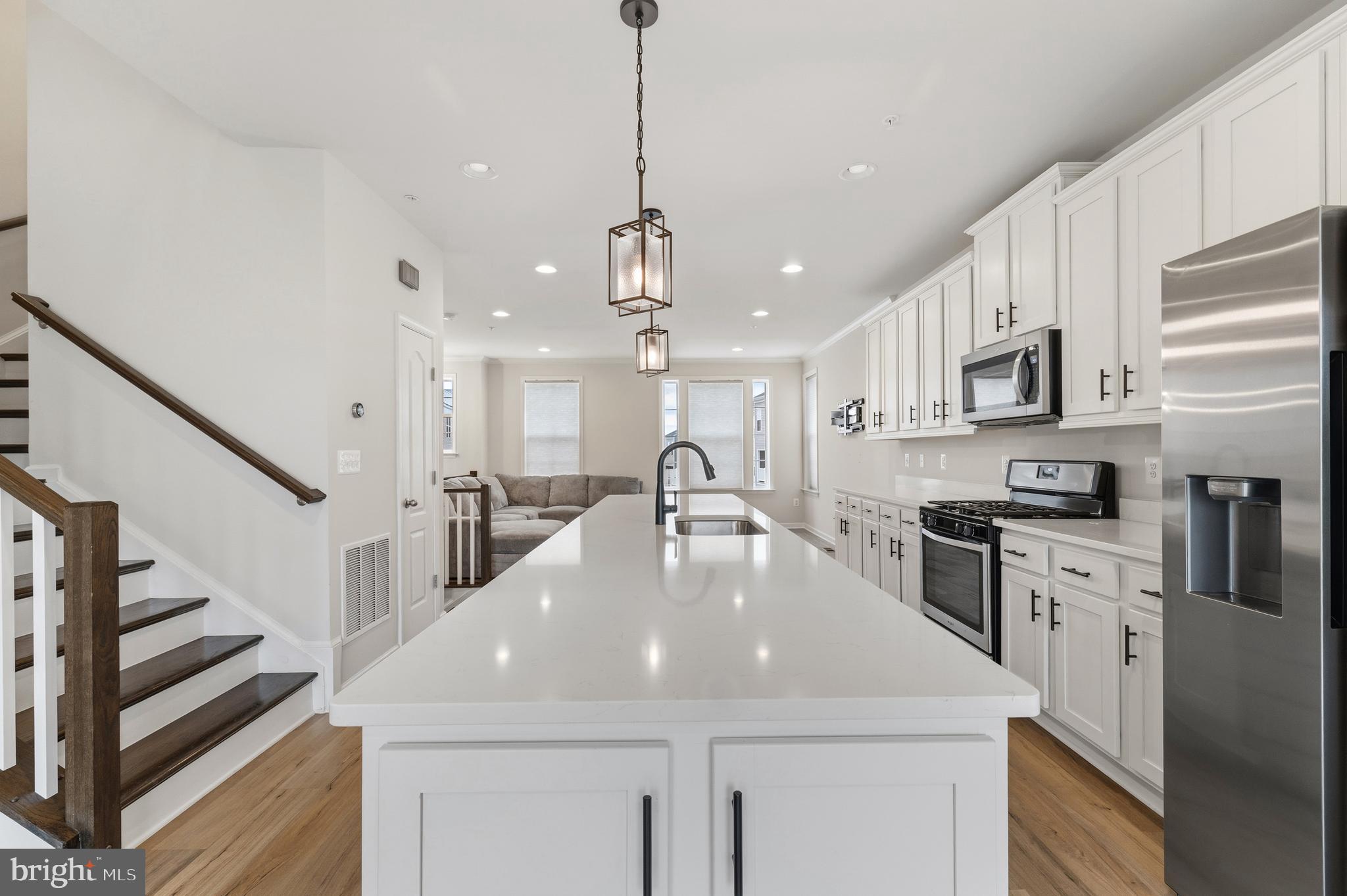 LAUREL OVERLOOK - Residential