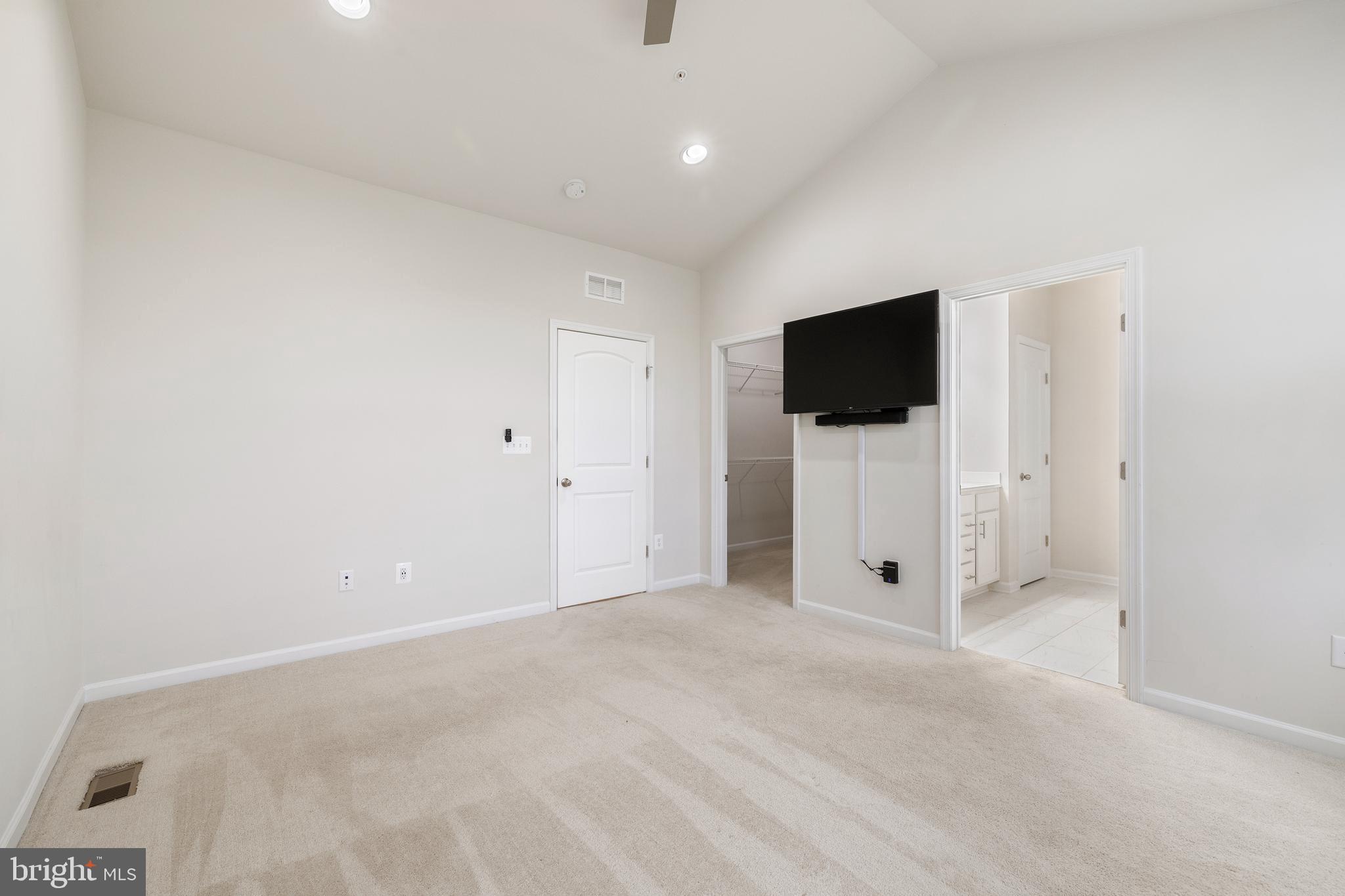 LAUREL OVERLOOK - Residential