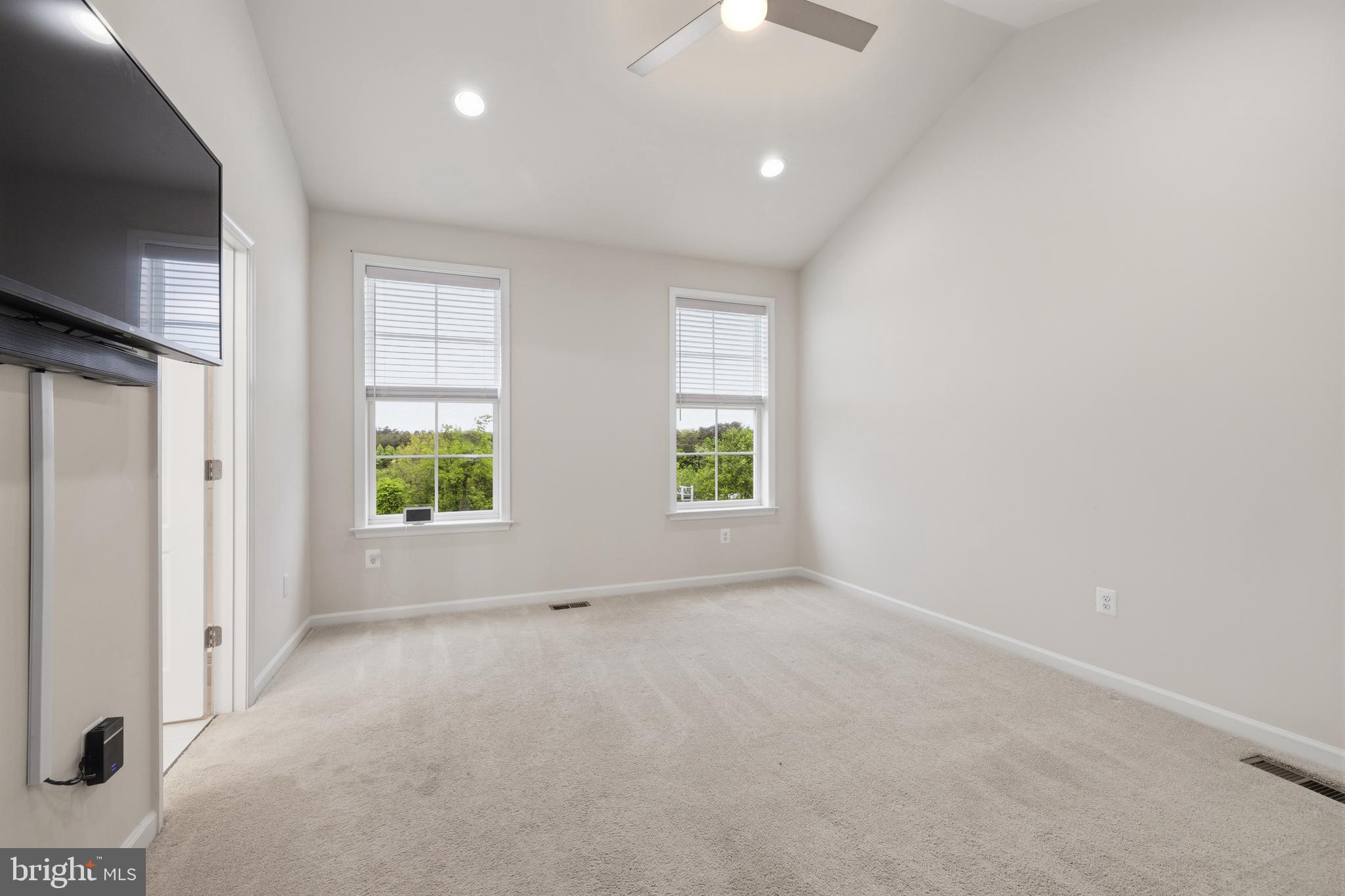 LAUREL OVERLOOK - Residential