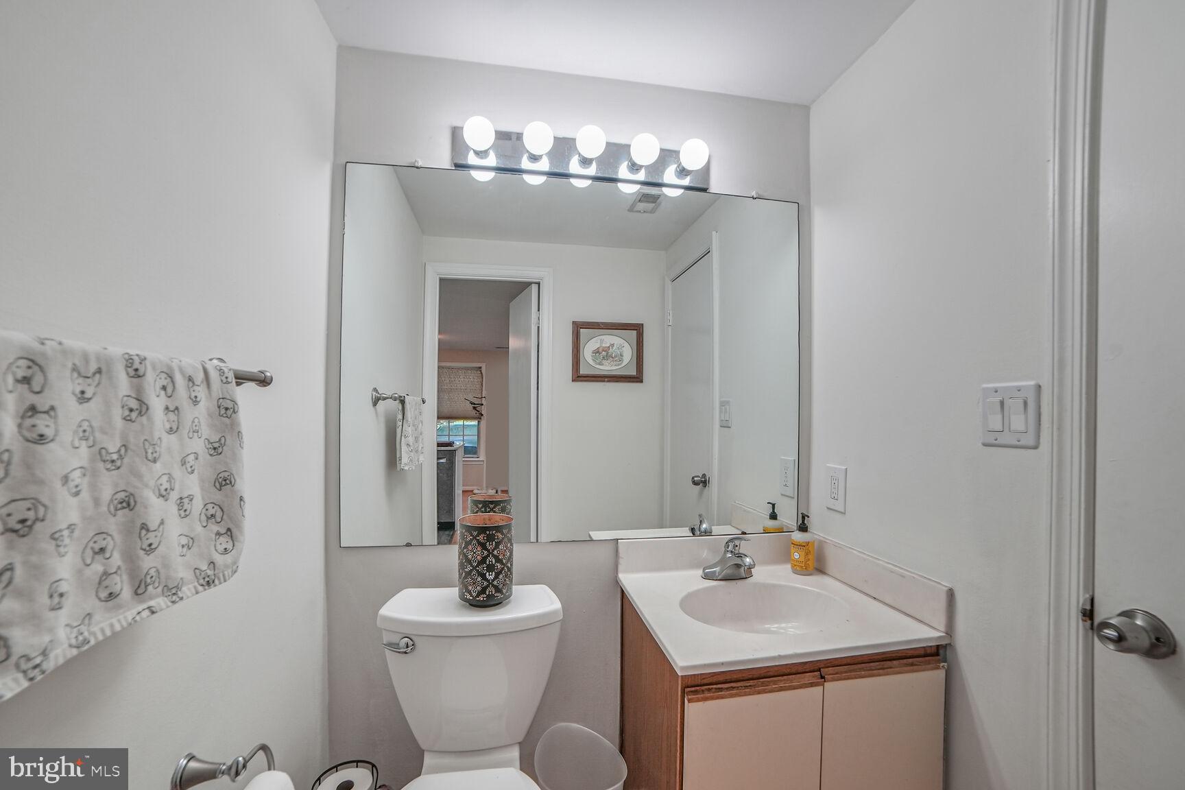 19901 DREXEL HILL CIRCLE