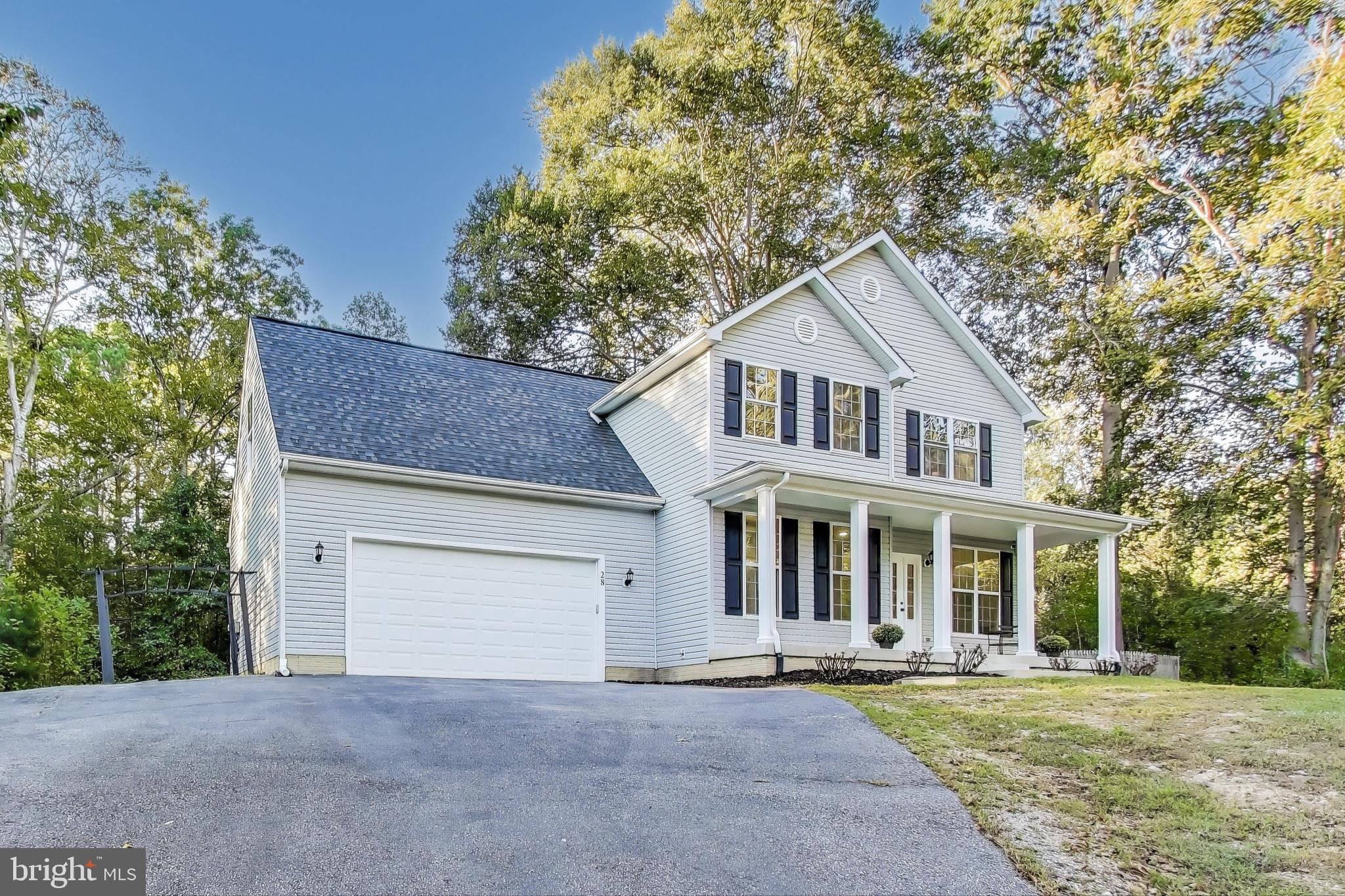 28 PERKINS LANE