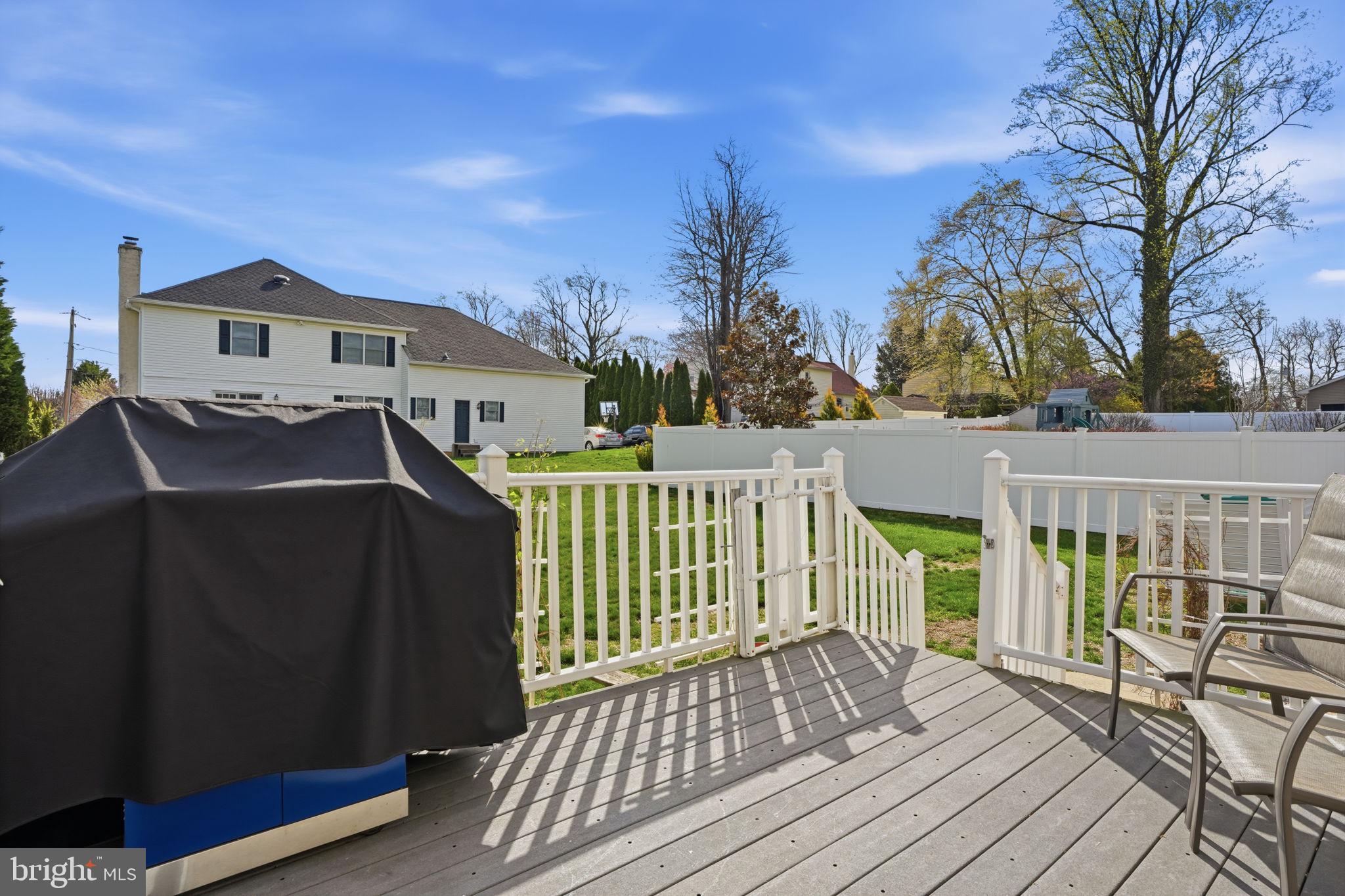 IDLEWOOD - Residential