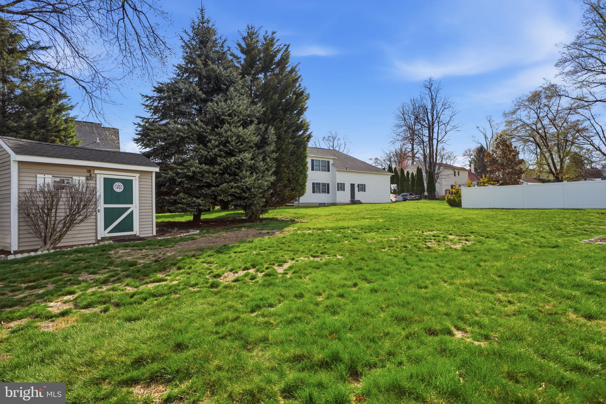 IDLEWOOD - Residential