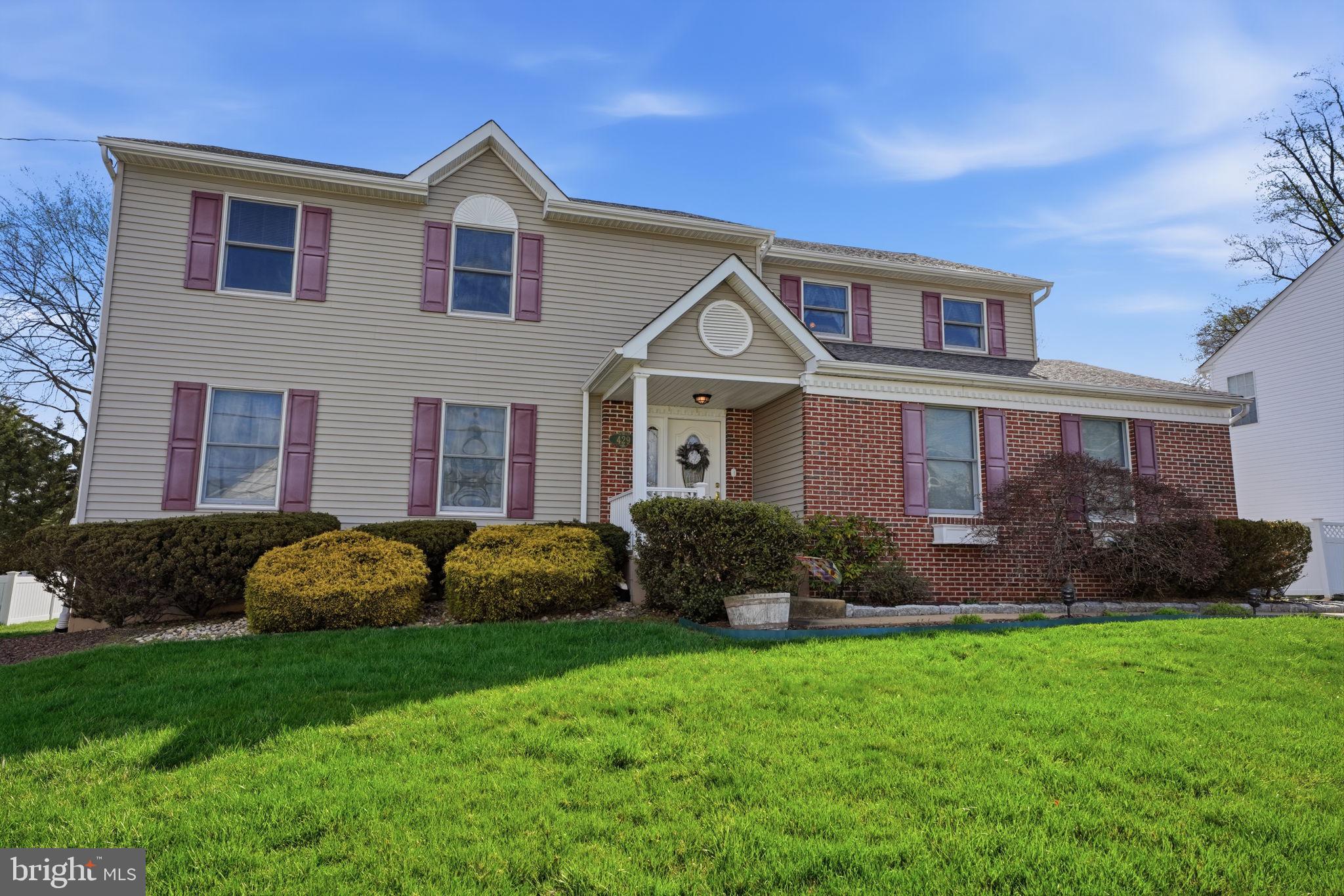 IDLEWOOD - Residential