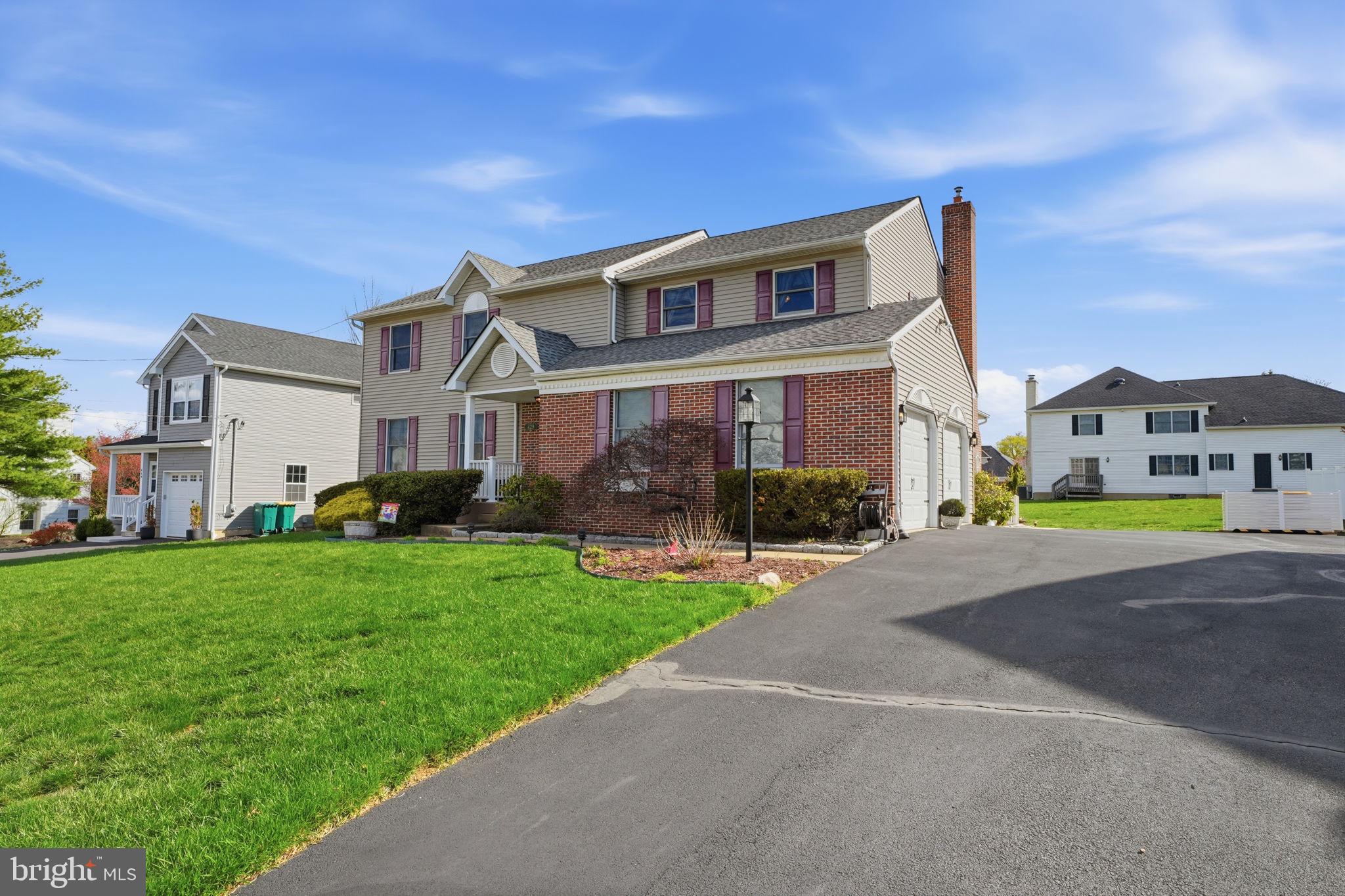 IDLEWOOD - Residential