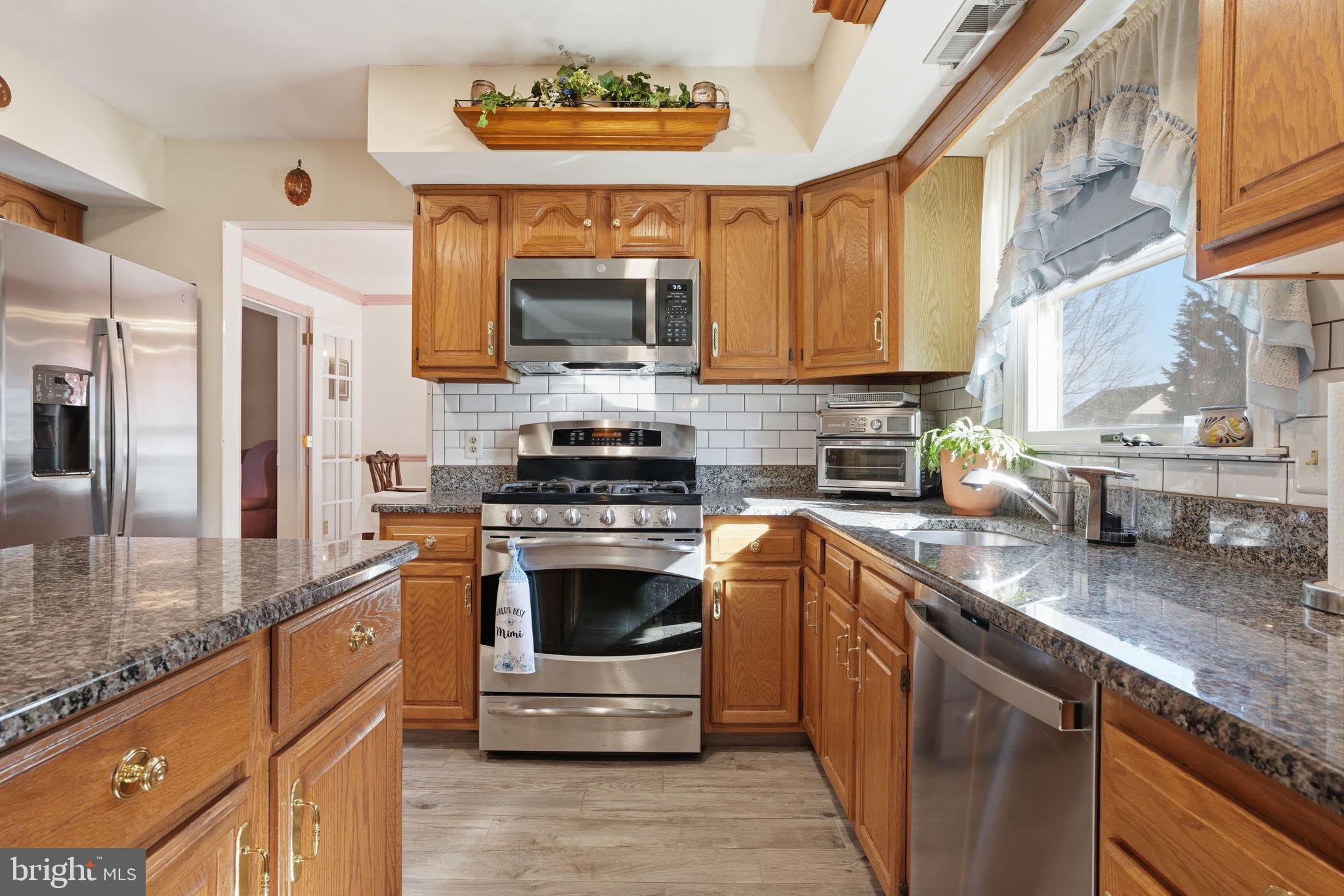 IDLEWOOD - Residential