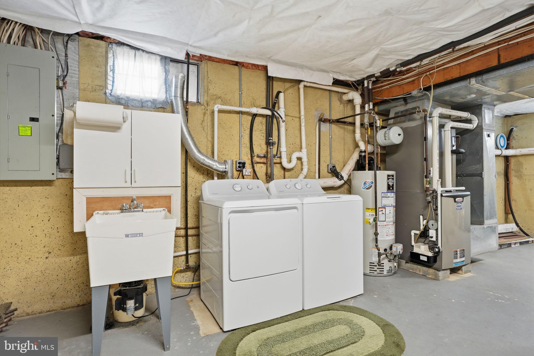 IDLEWOOD - Residential