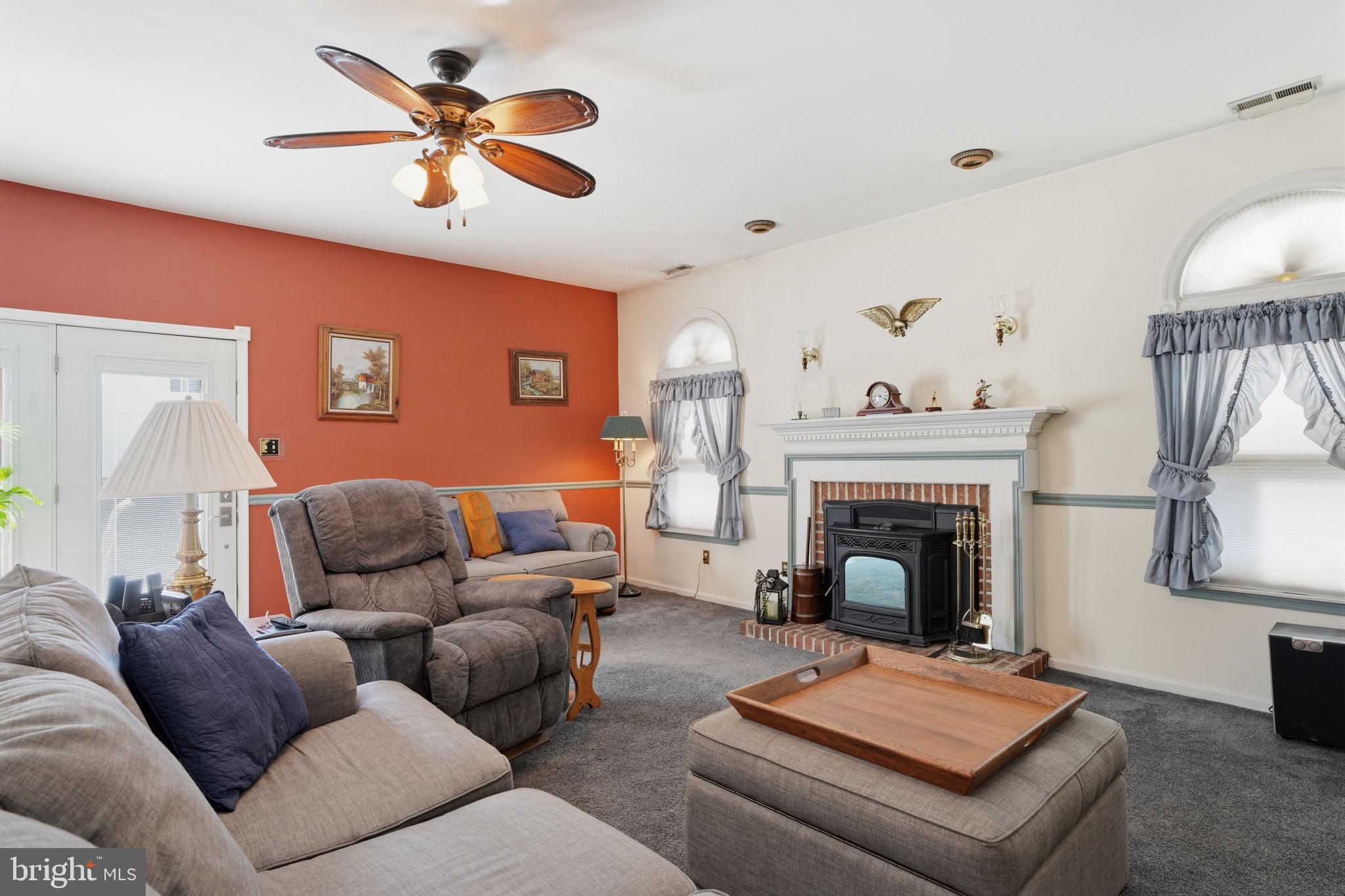 IDLEWOOD - Residential