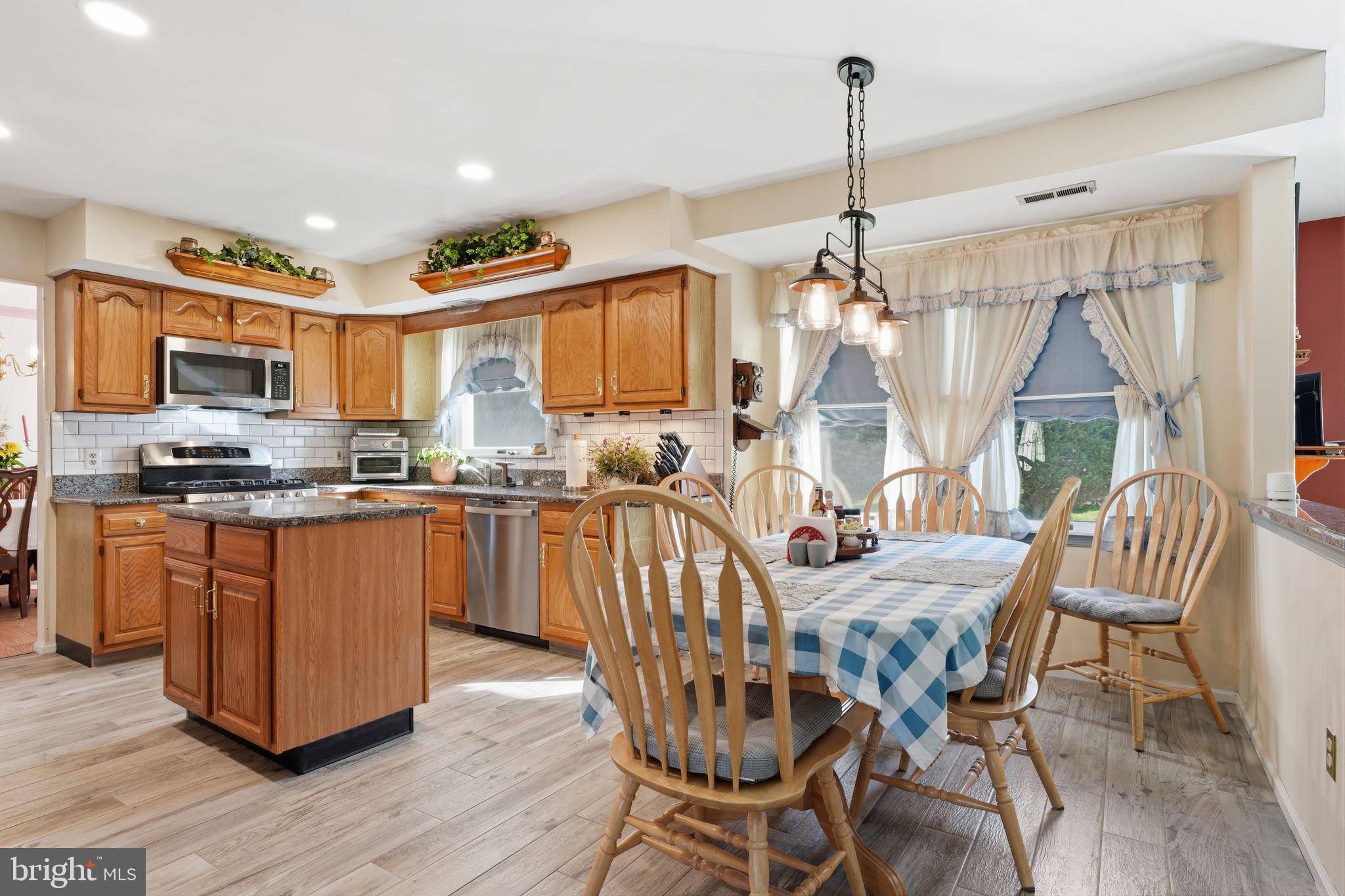 IDLEWOOD - Residential