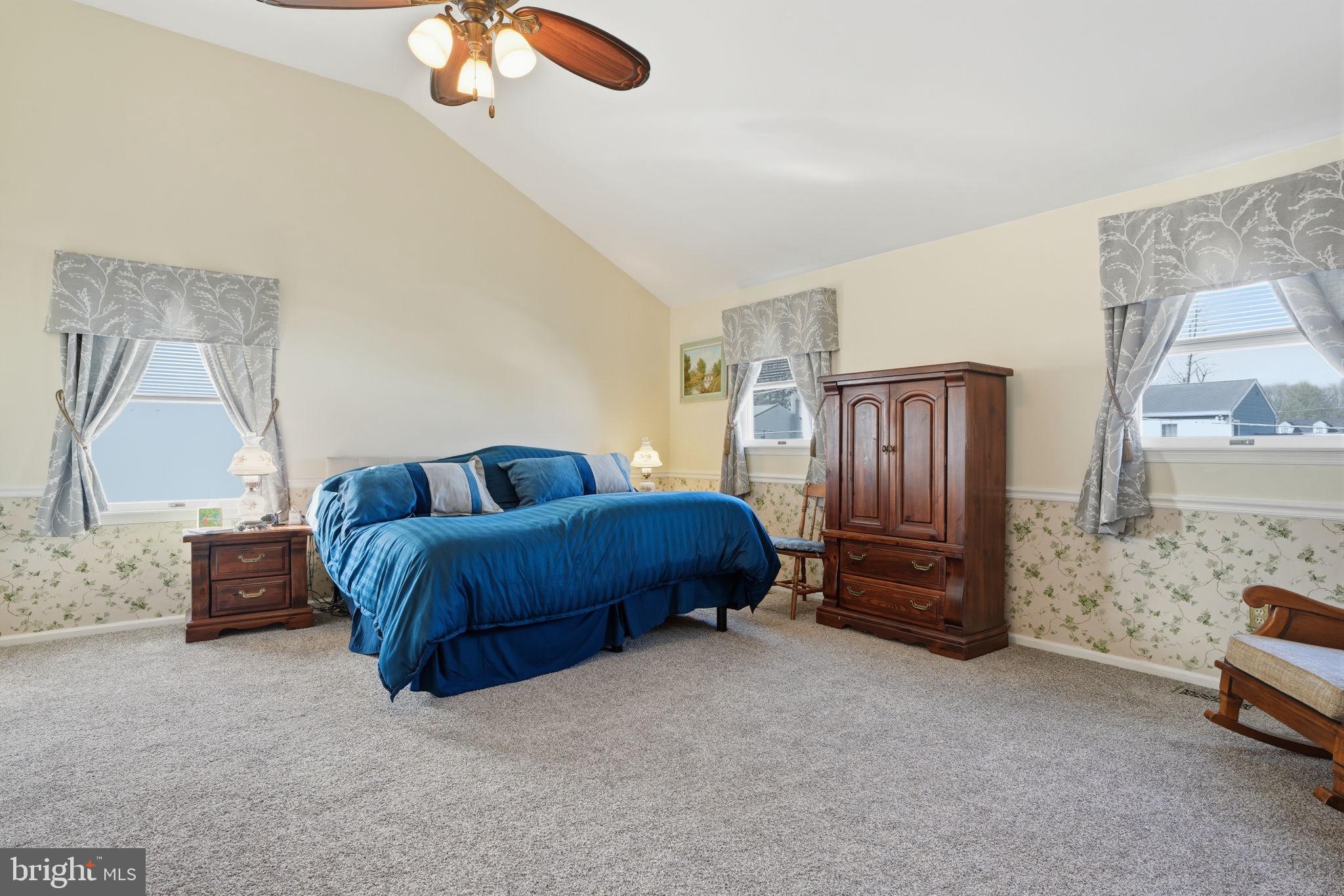 IDLEWOOD - Residential