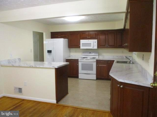 INDIAN CREEK ESTATES - Residential