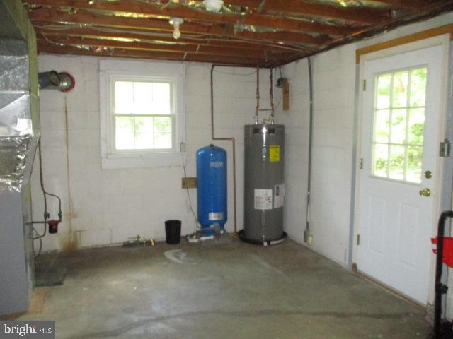 INDIAN CREEK ESTATES - Residential