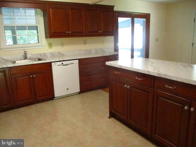 INDIAN CREEK ESTATES - Residential