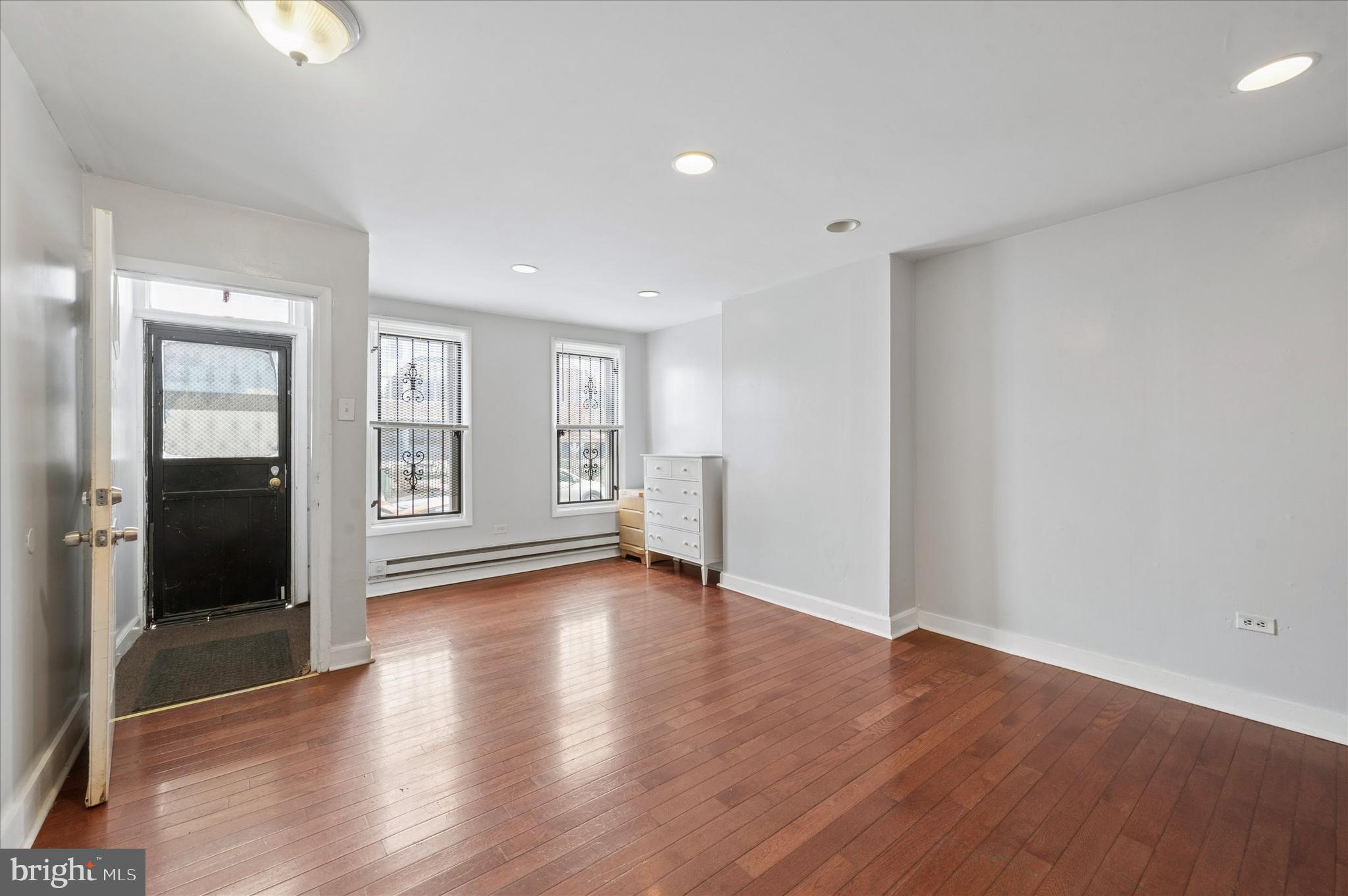 NORRIS SQUARE - Residential