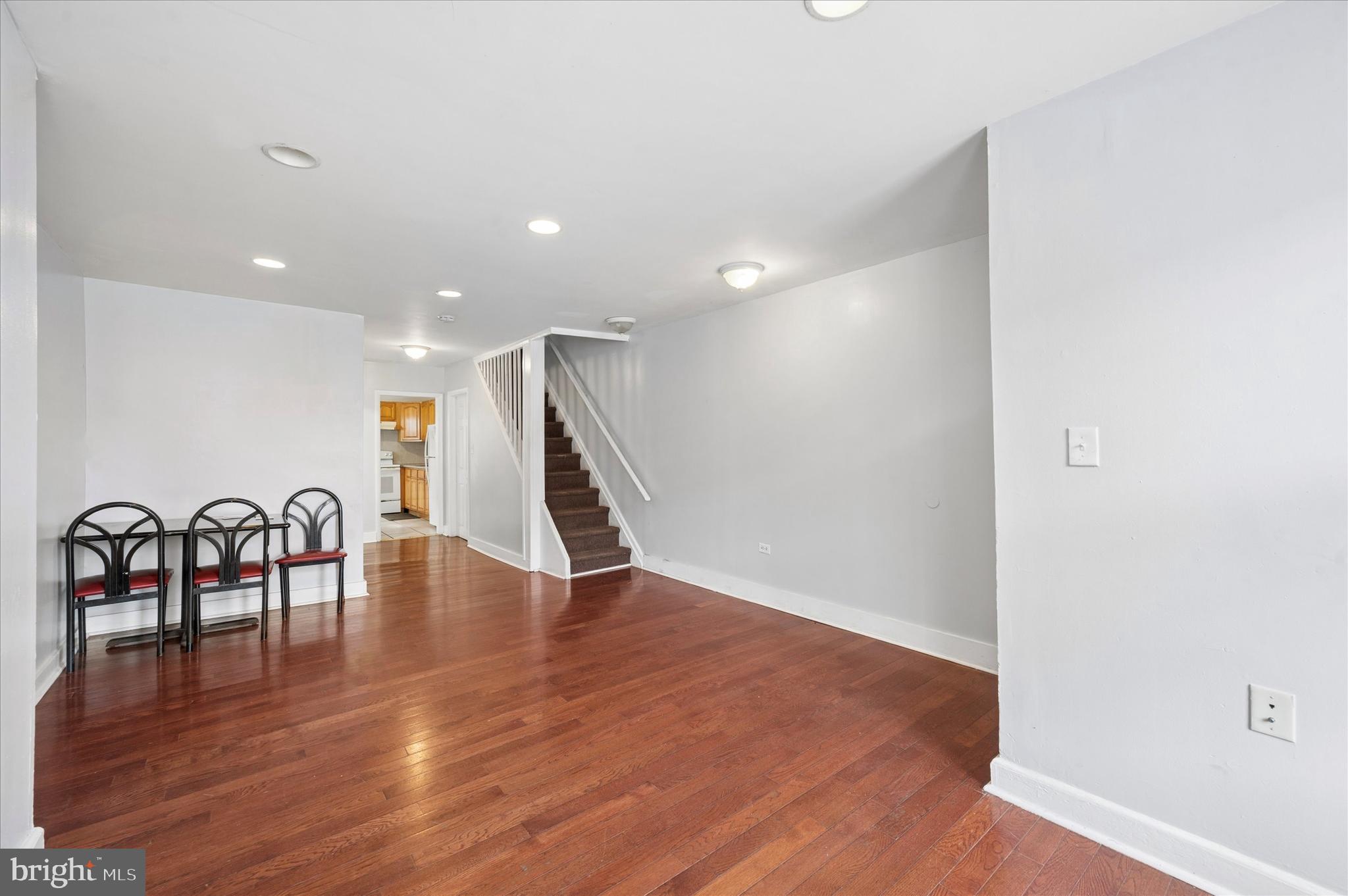 NORRIS SQUARE - Residential