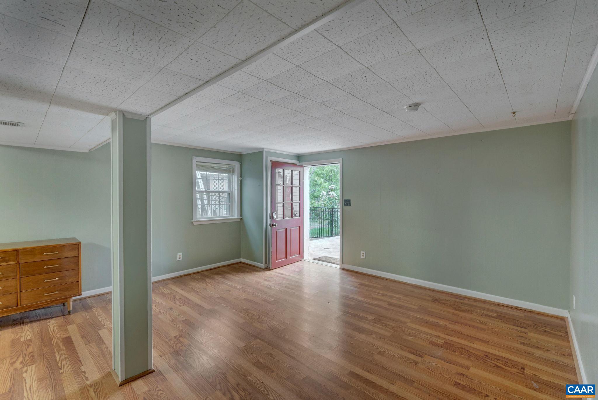 LOCUST GROVE - Residential