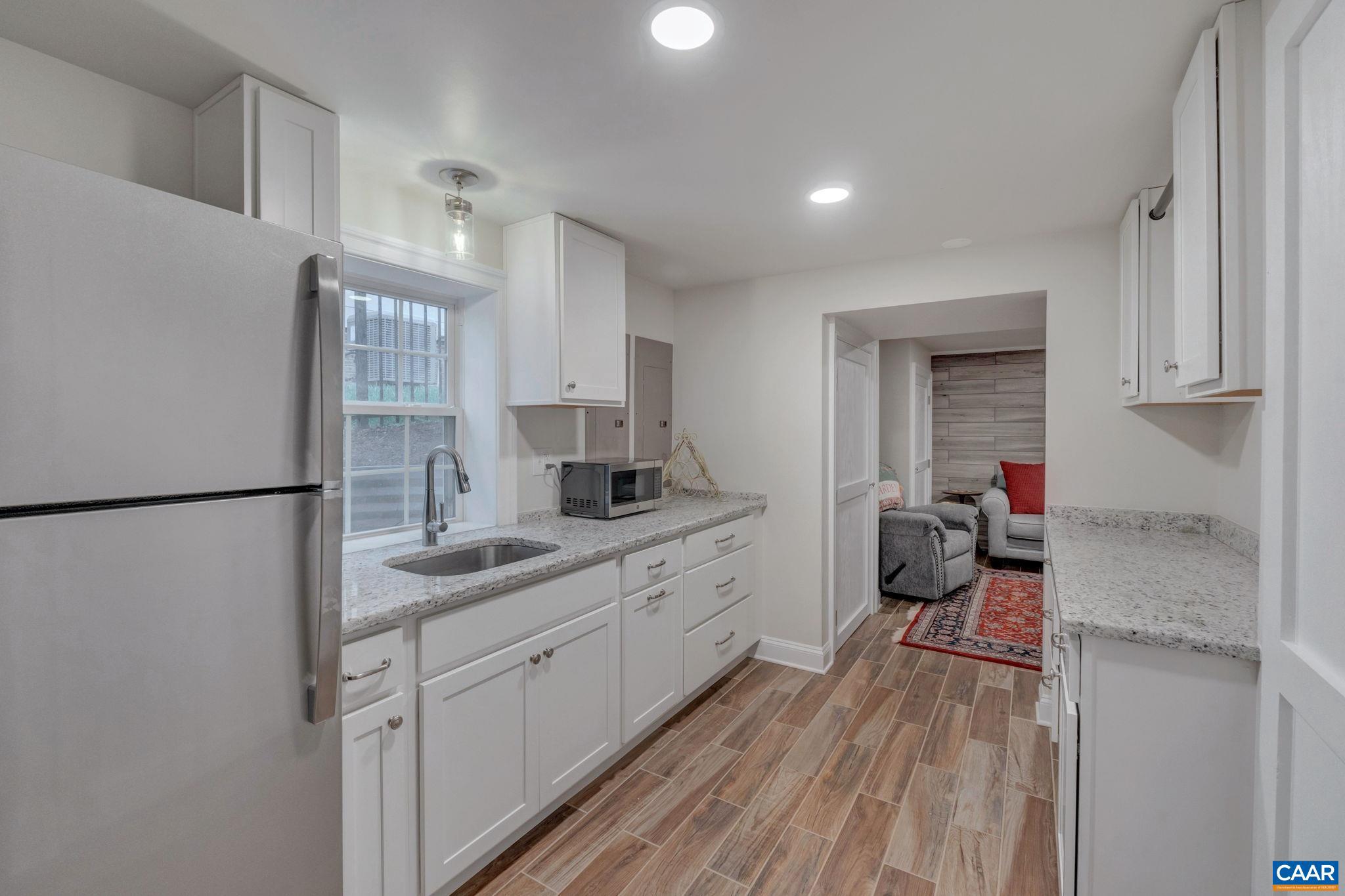 LOCUST GROVE - Residential