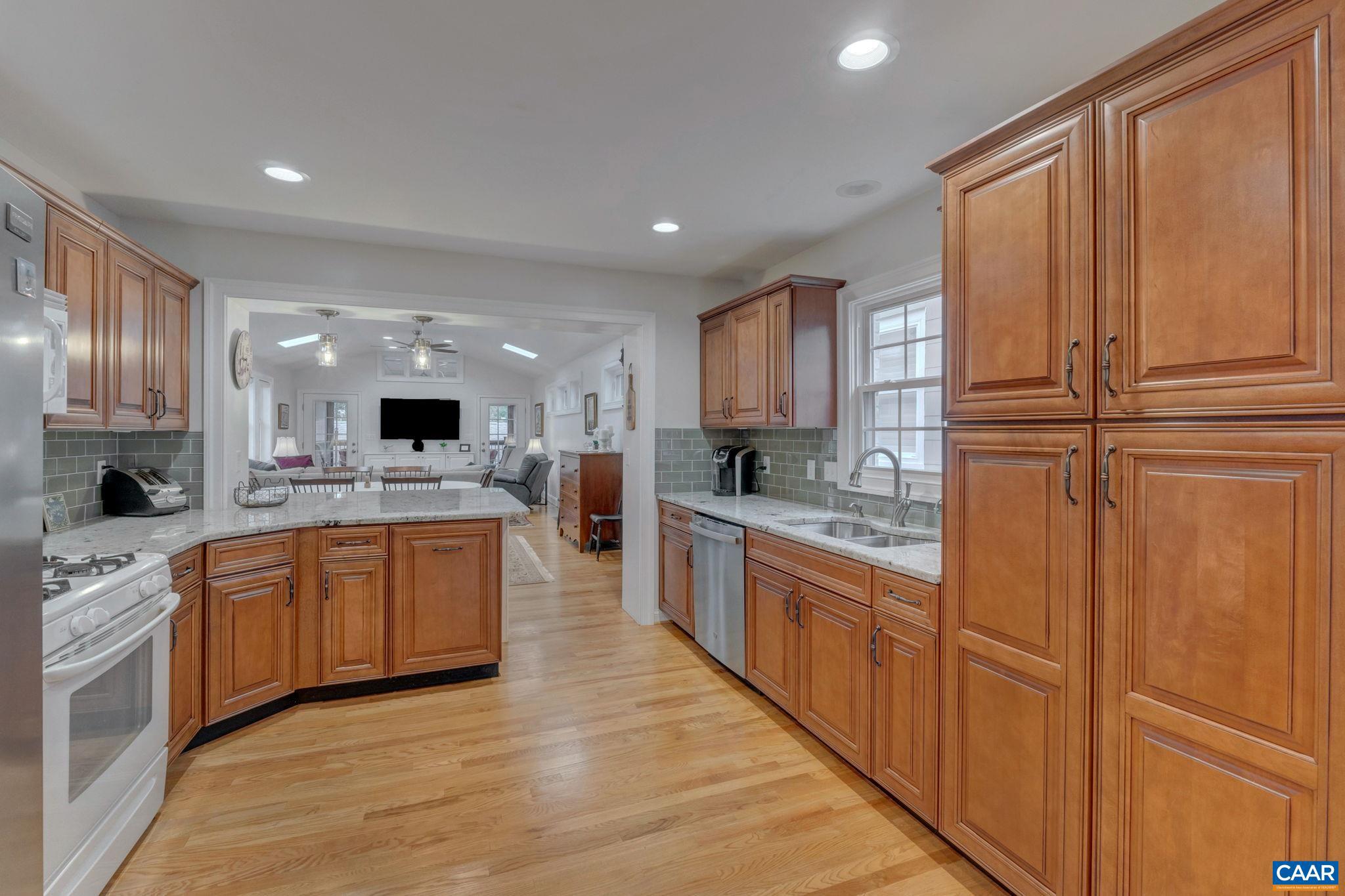 LOCUST GROVE - Residential
