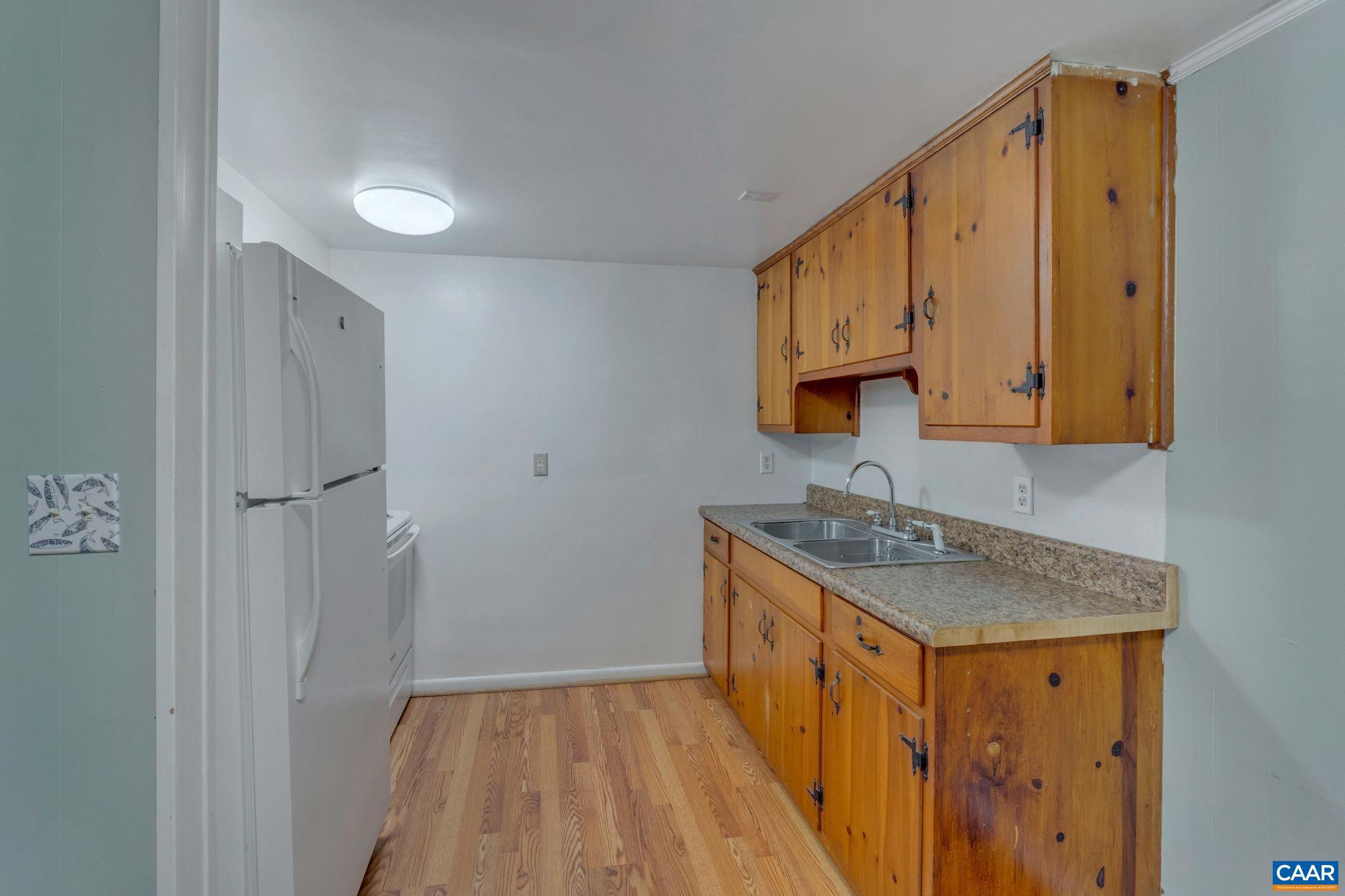 LOCUST GROVE - Residential