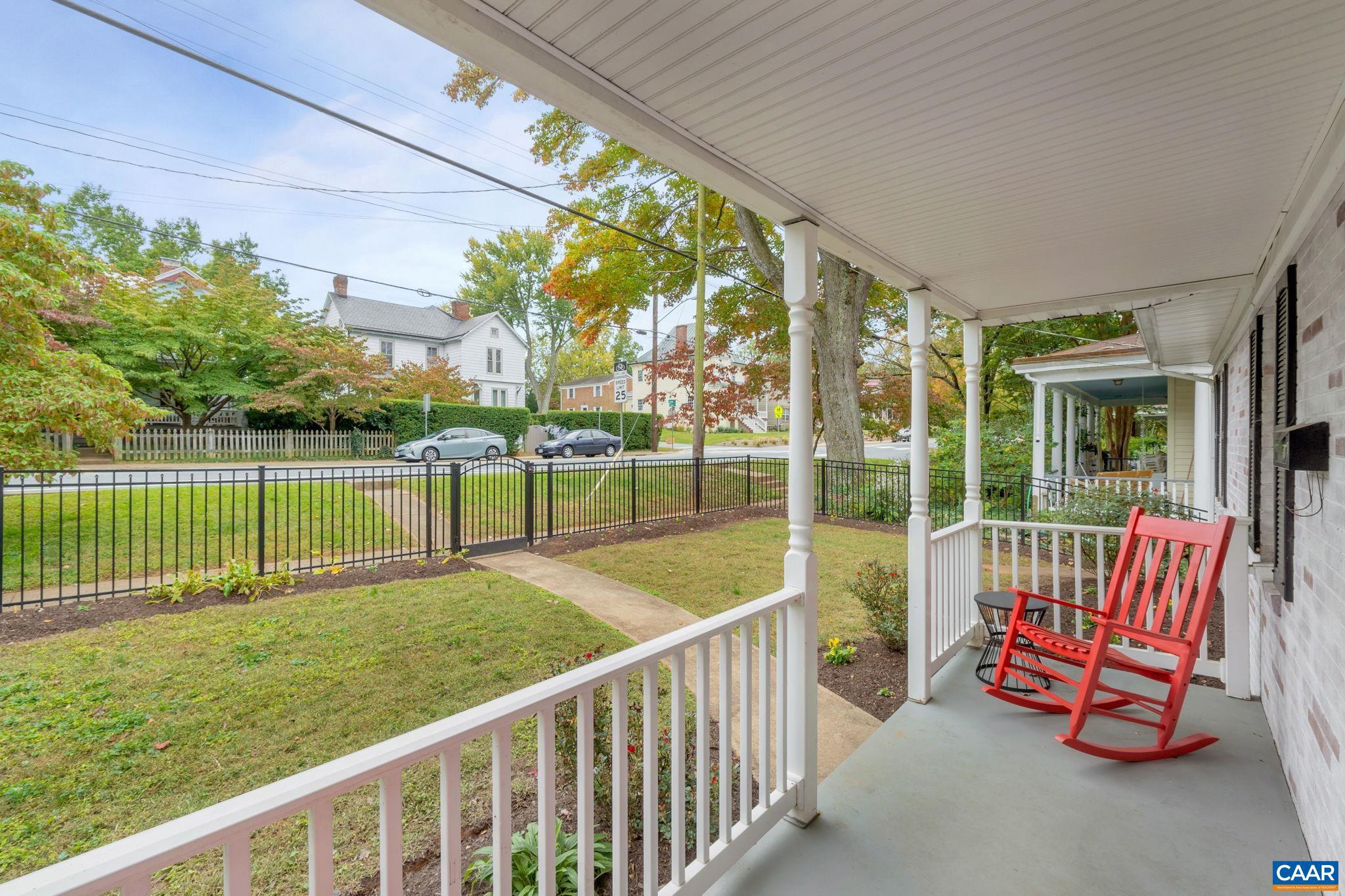 LOCUST GROVE - Residential