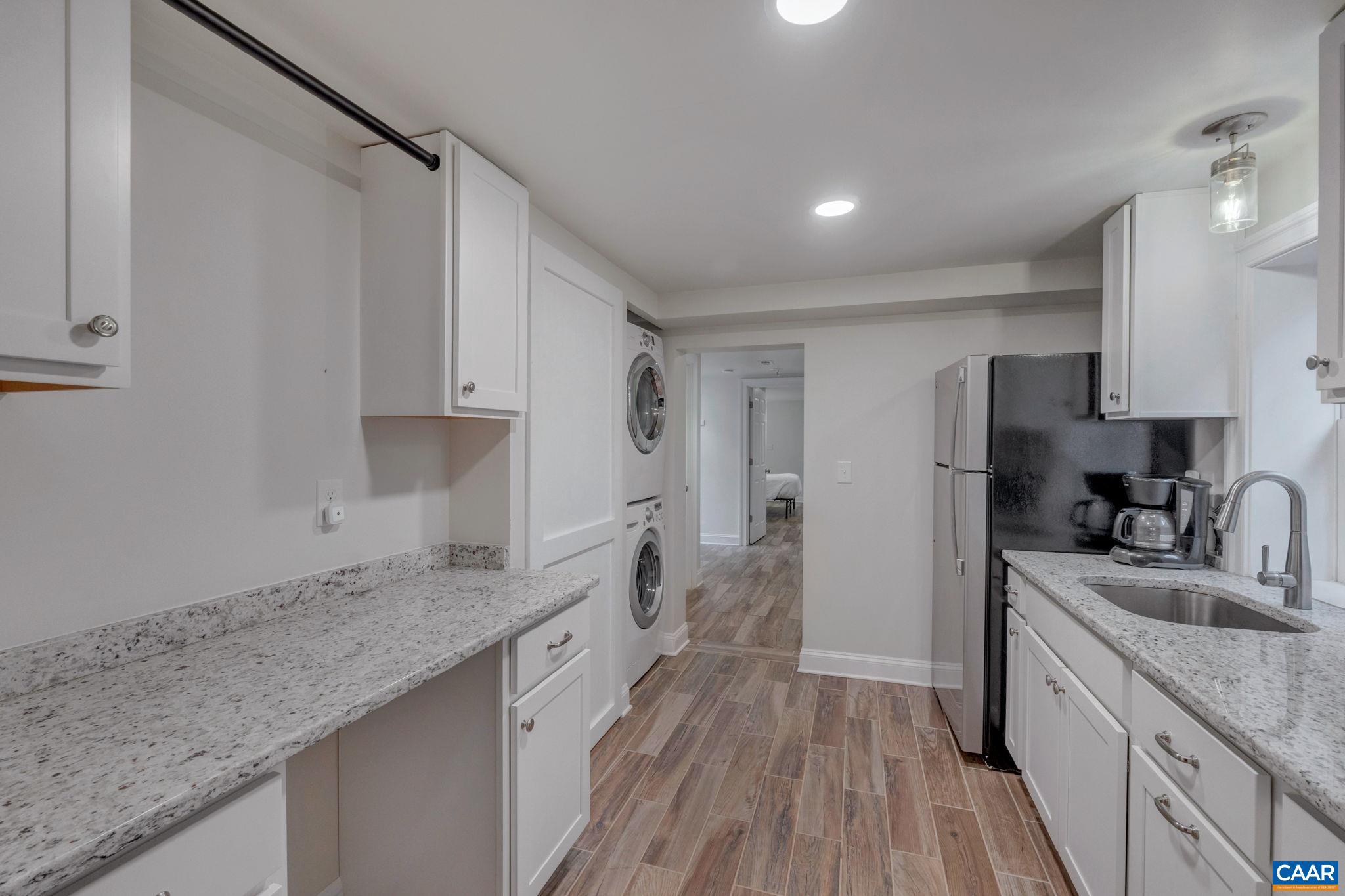 LOCUST GROVE - Residential