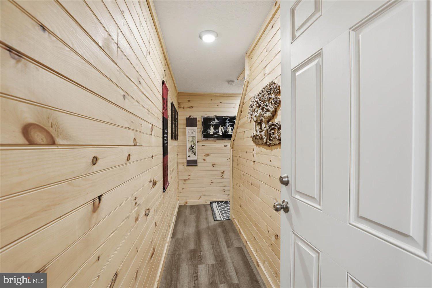 THE WOODS - Residential