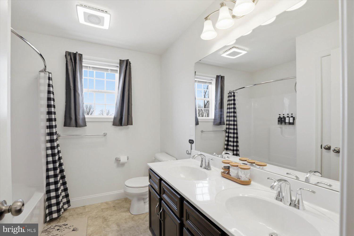 THE WOODS - Residential