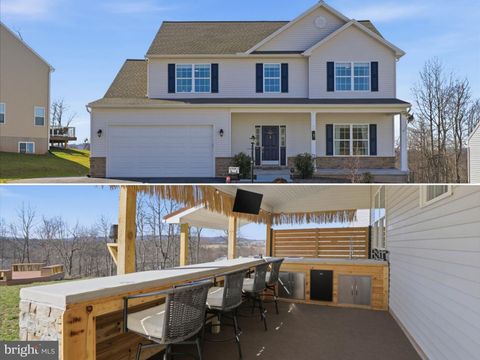 Homes For Sale - 95 Red Maple Drive<br/> ETTERS, PA 17319