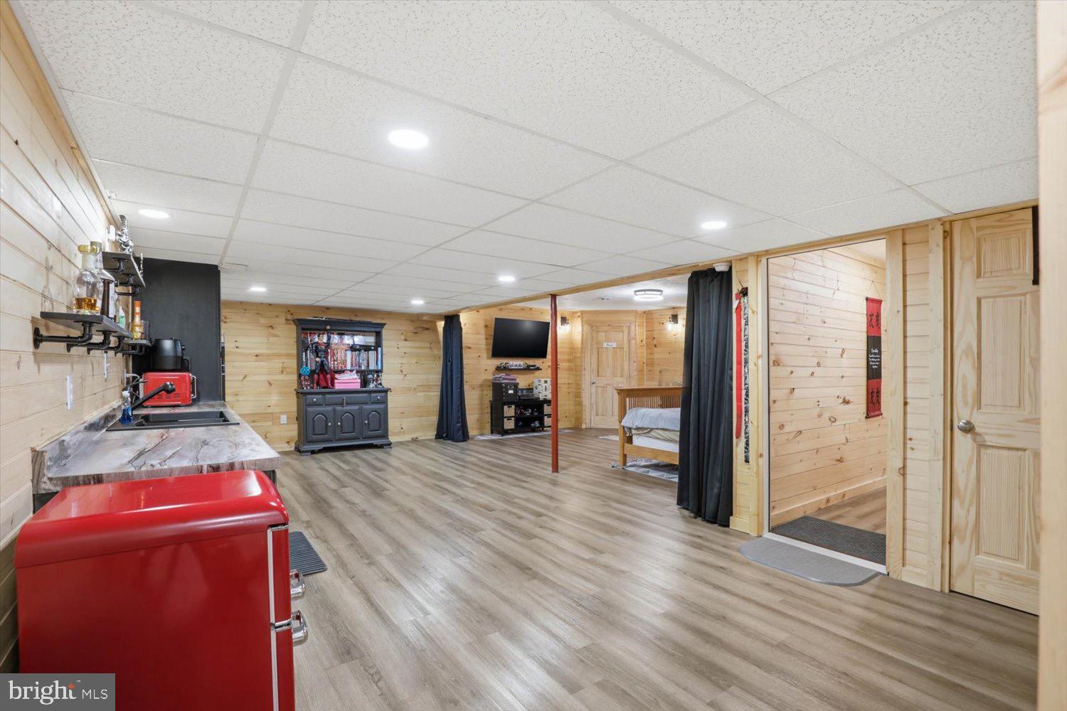 THE WOODS - Residential