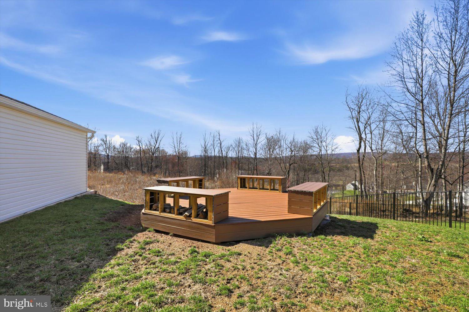 THE WOODS - Residential