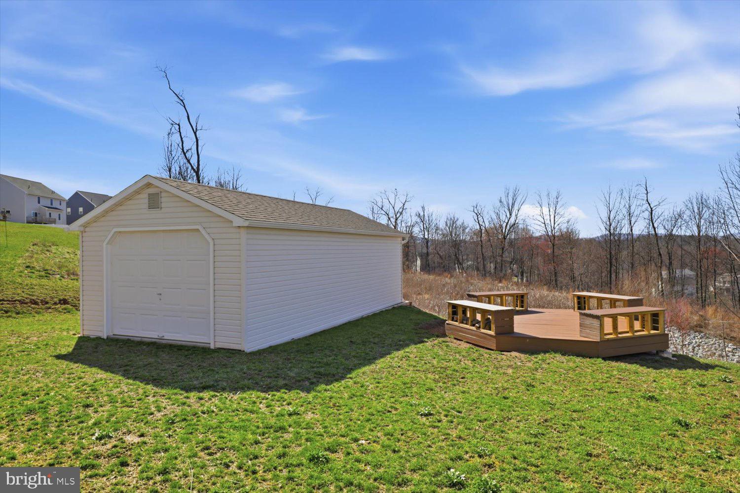 THE WOODS - Residential