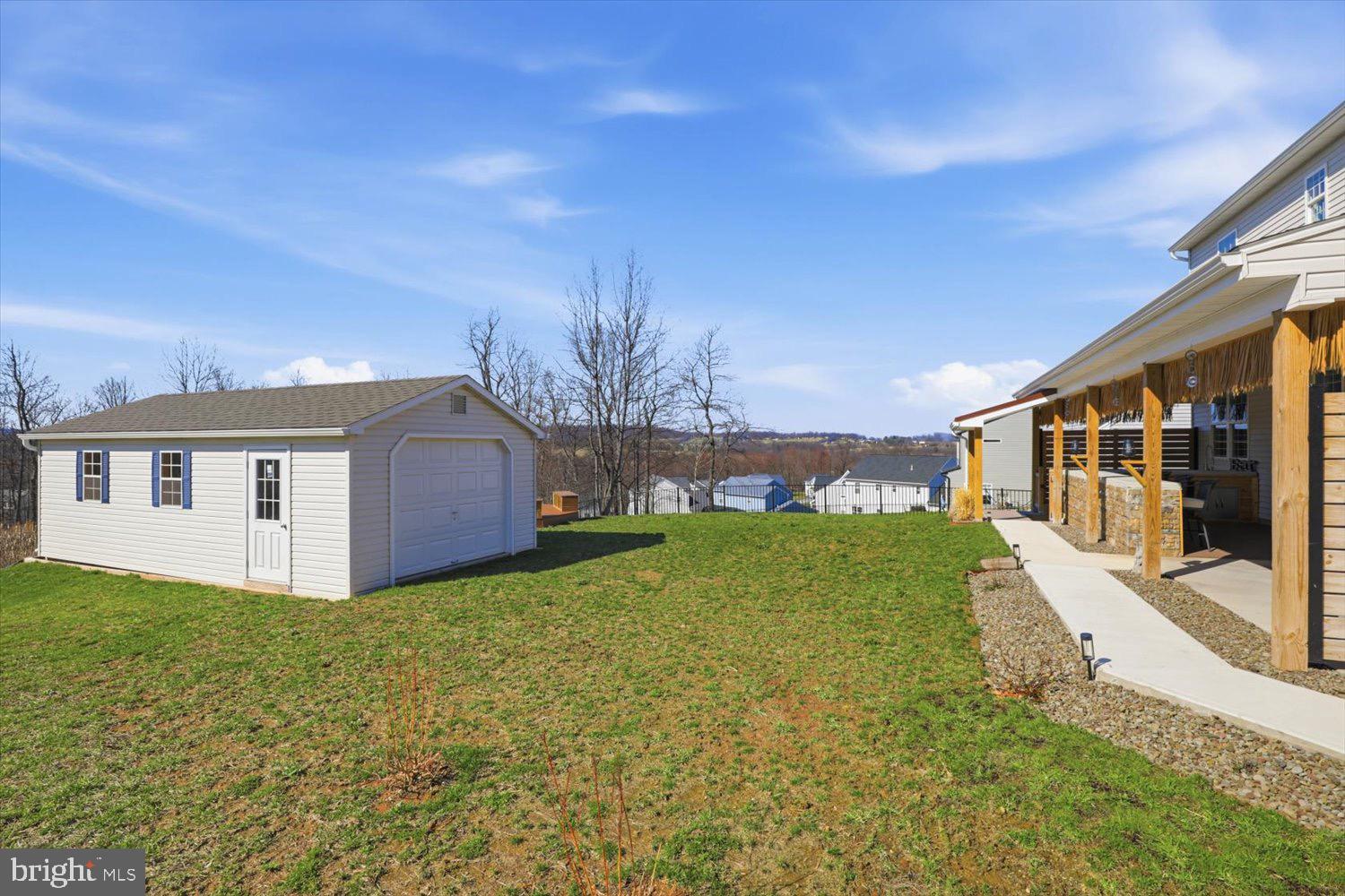 THE WOODS - Residential