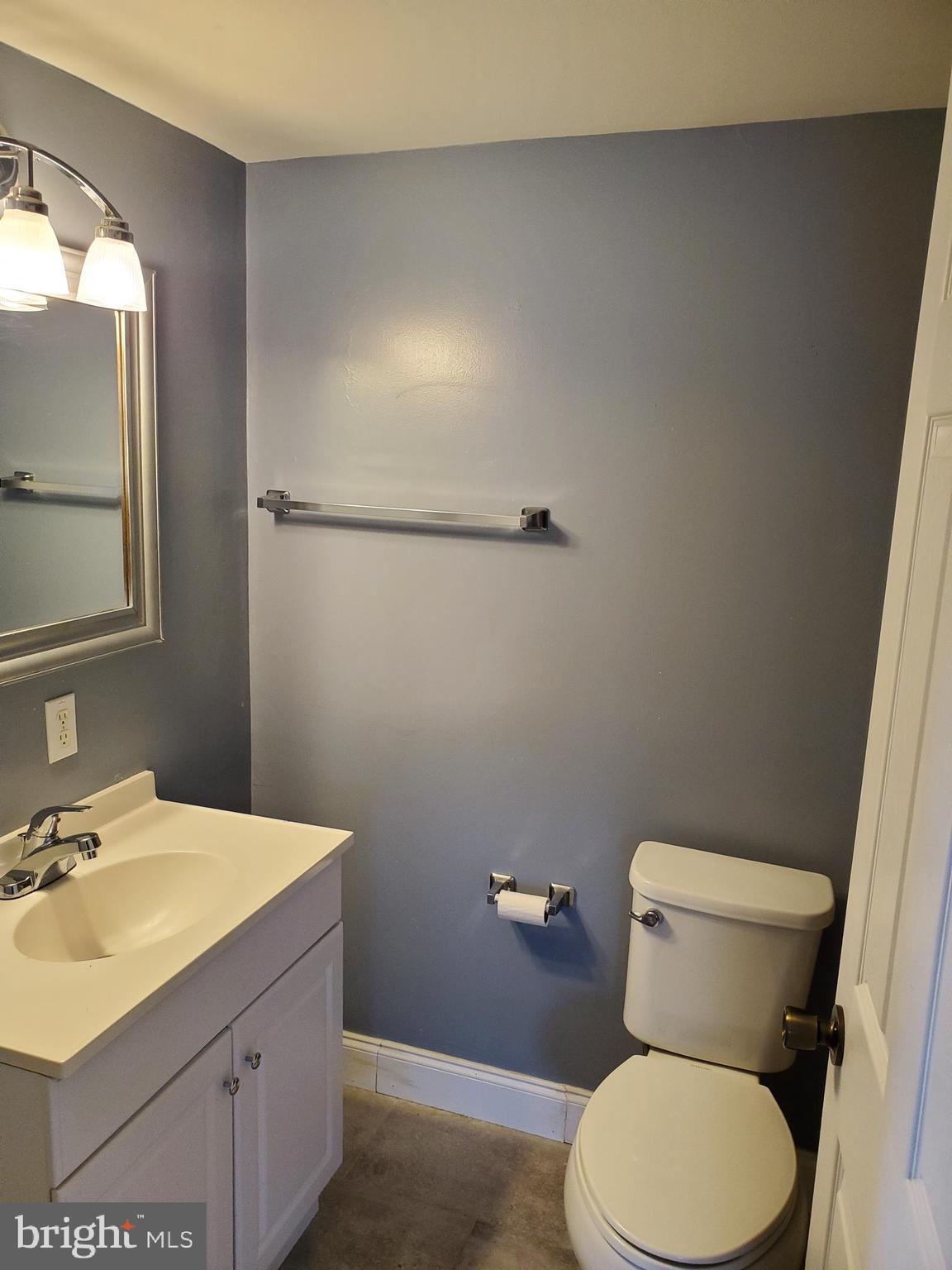 HUNTCREST CONDOMINIUM - Residential