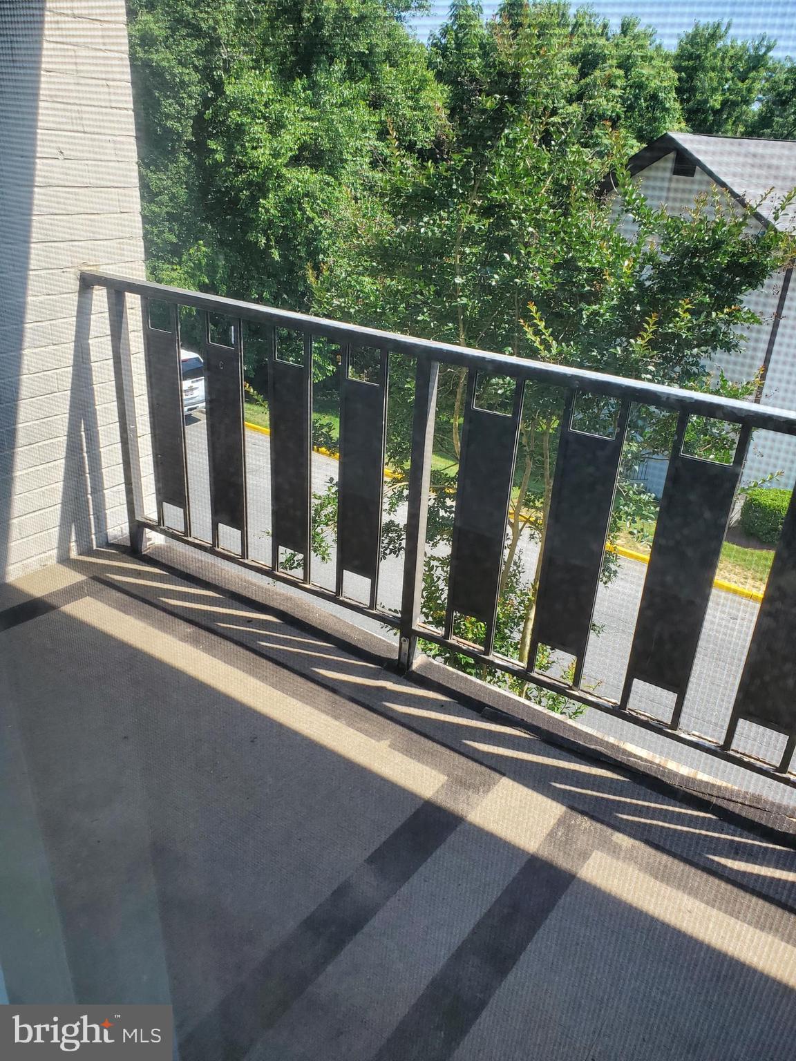 HUNTCREST CONDOMINIUM - Residential