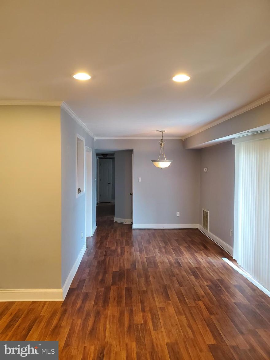 THIS SPACIOUS AND RARE 3 BEDROOM AND 2 BATHROOM CONDO HAS RECENT UPDATES THROUGHOUGHT, HARDWOOD FLOORS, GRANITE COUNTERTOPS AND OPEN FLOOR PLAN TO BE DESIRED. ENJOY THE PRIVACY OF THE MASTER BEDROOM WITH PERSONAL BATHROOM AND TAKE A BREATH OF FRESH AIR OUT ON THE BALCONY . A MUST SEE. CLOSE TO MAJOR HIGHWAYS, NATIONAL HARBOR & MGM. PROPERTY IS VOUCHER READY UP TO 2000 IN RENT FOR INVESTORS.NOT FHA APPROVED.