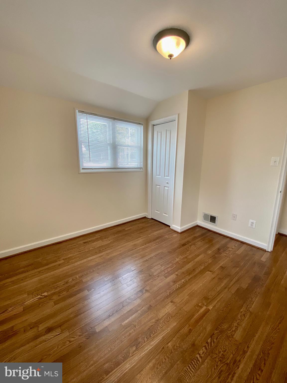 GLENMONT HILLS - Residential