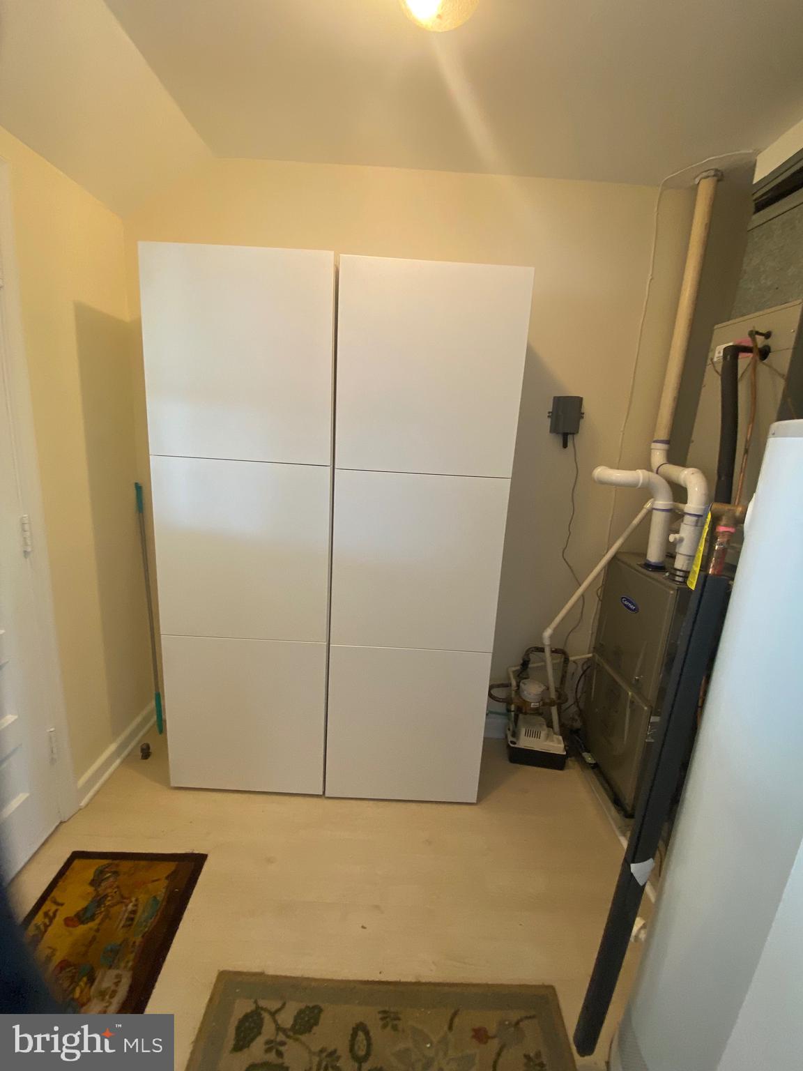 GLENMONT HILLS - Residential