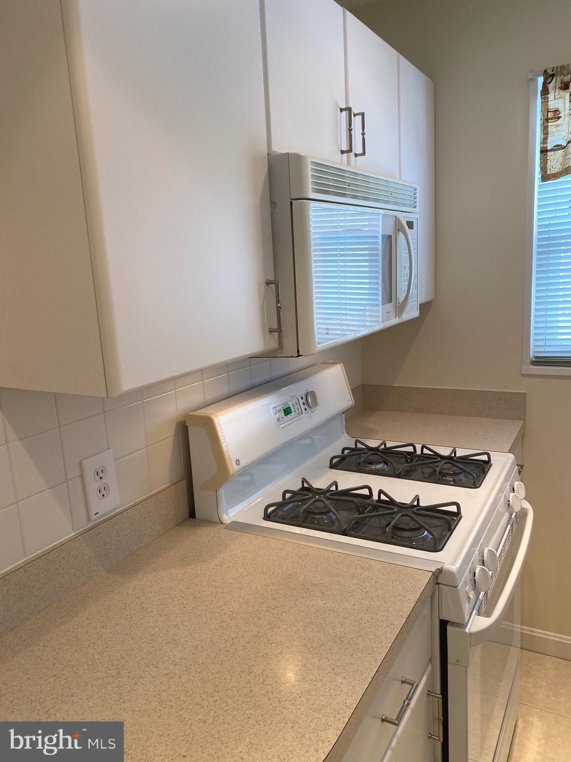 GLENMONT HILLS - Residential