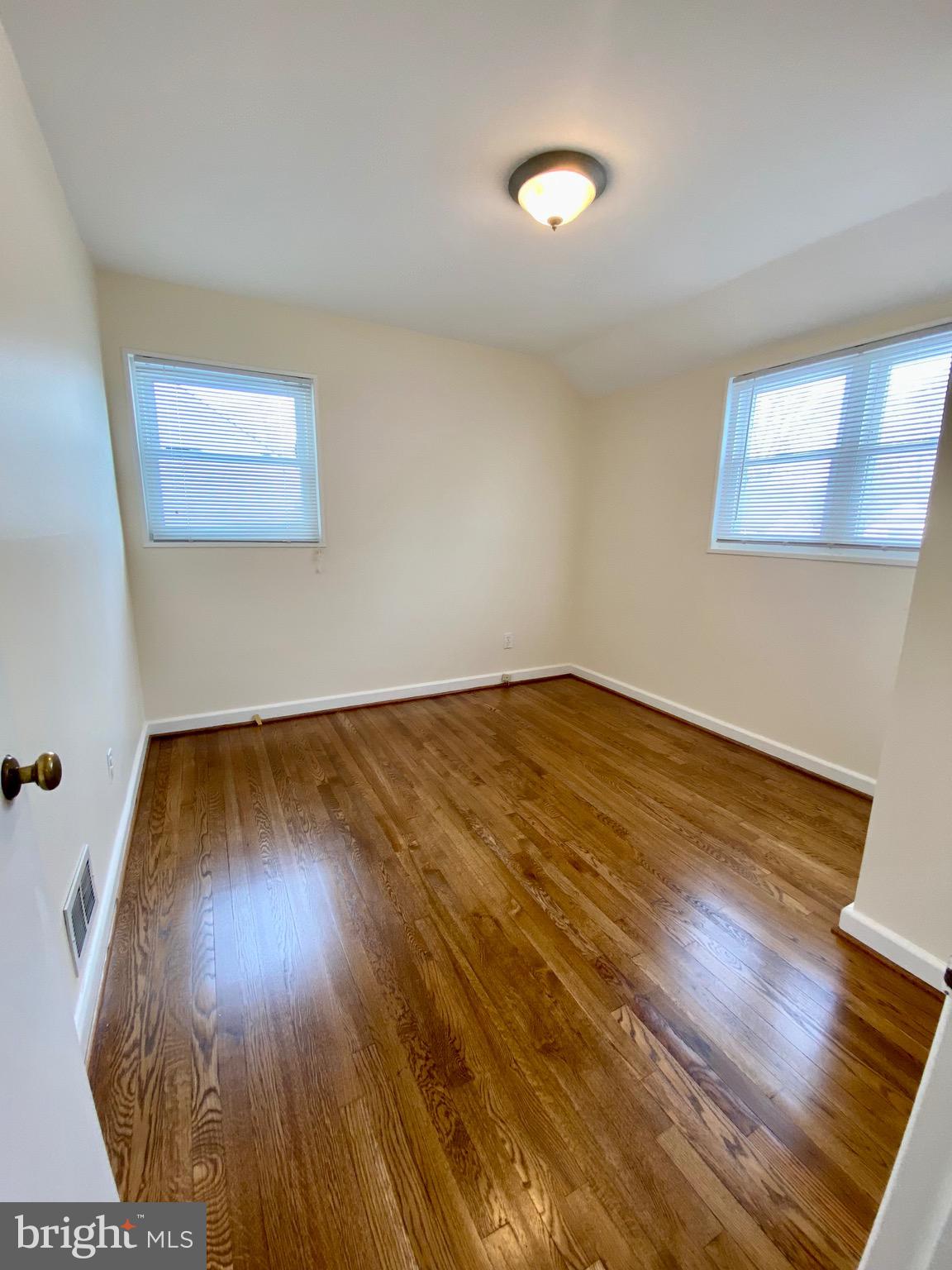 GLENMONT HILLS - Residential