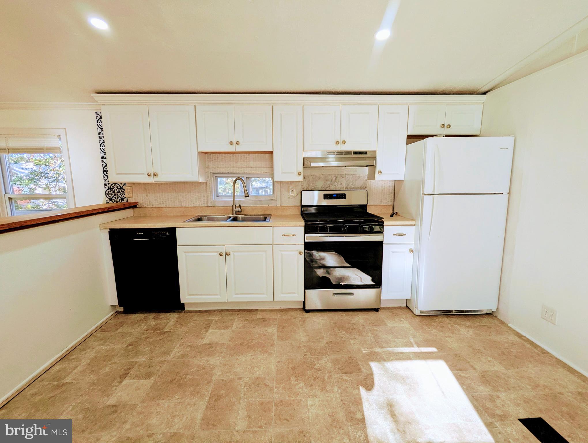 PINEY GLADE - Residential