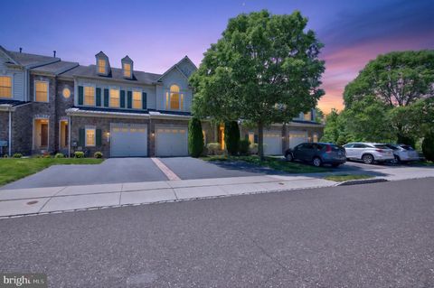 Townhouse For Sale - 349 Village Way<br/> Bucks County, CHALFONT, PA 18914